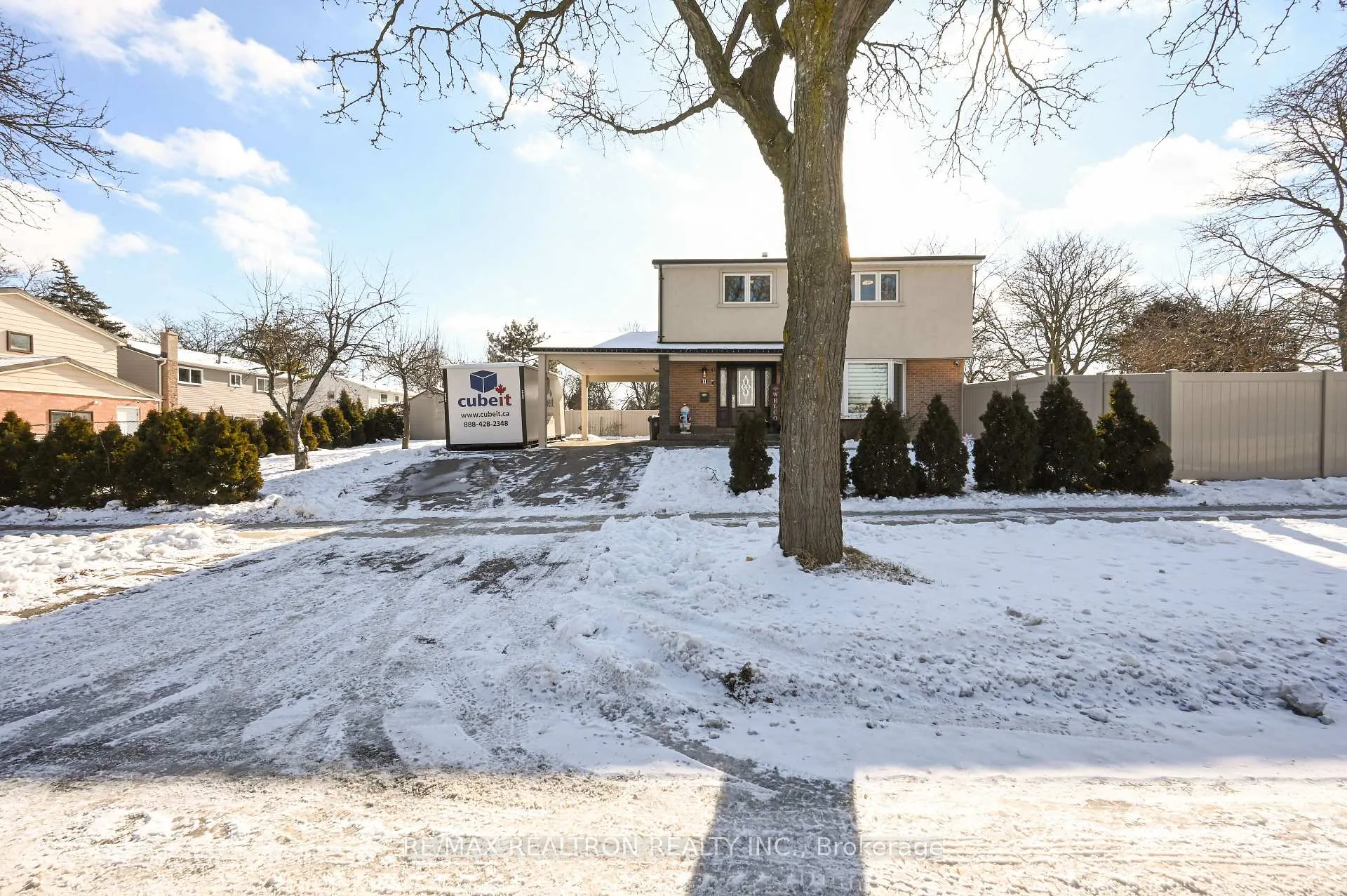 Photo 1 of Unit Main, 11 Midhurst Drive, Etobicoke, West Humber-Clairville — HOMEH