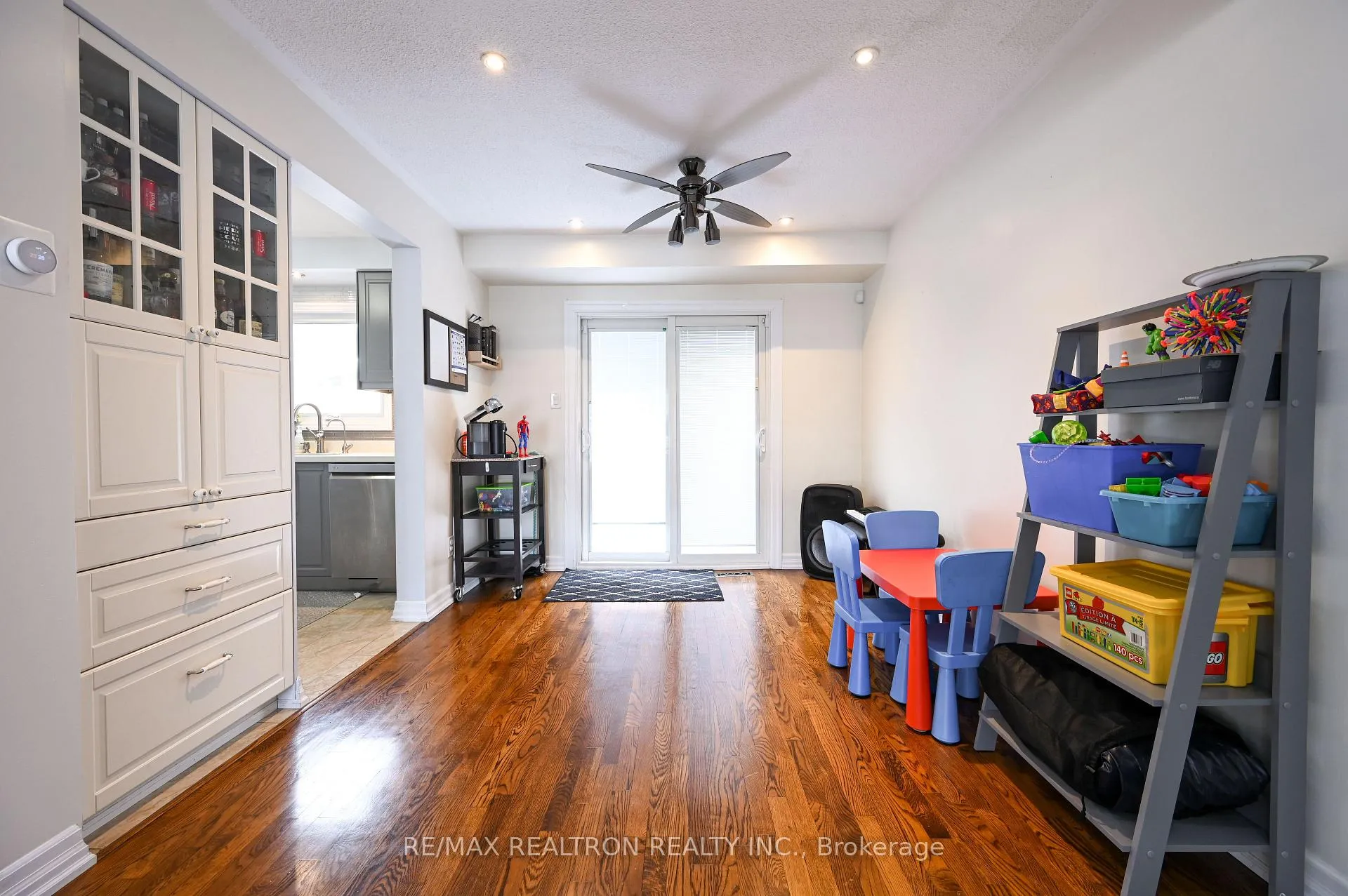 Photo 14 of Unit Main, 11 Midhurst Drive, Etobicoke, West Humber-Clairville — HOMEH