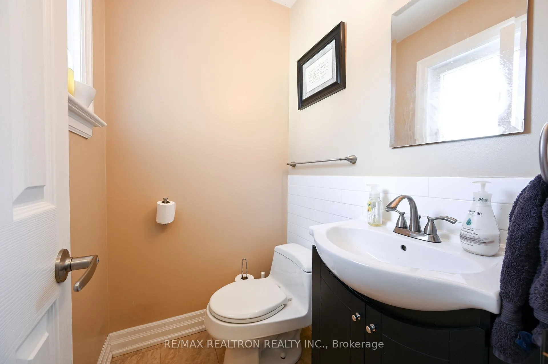 Photo 22 of Unit Main, 11 Midhurst Drive, Etobicoke, West Humber-Clairville — HOMEH