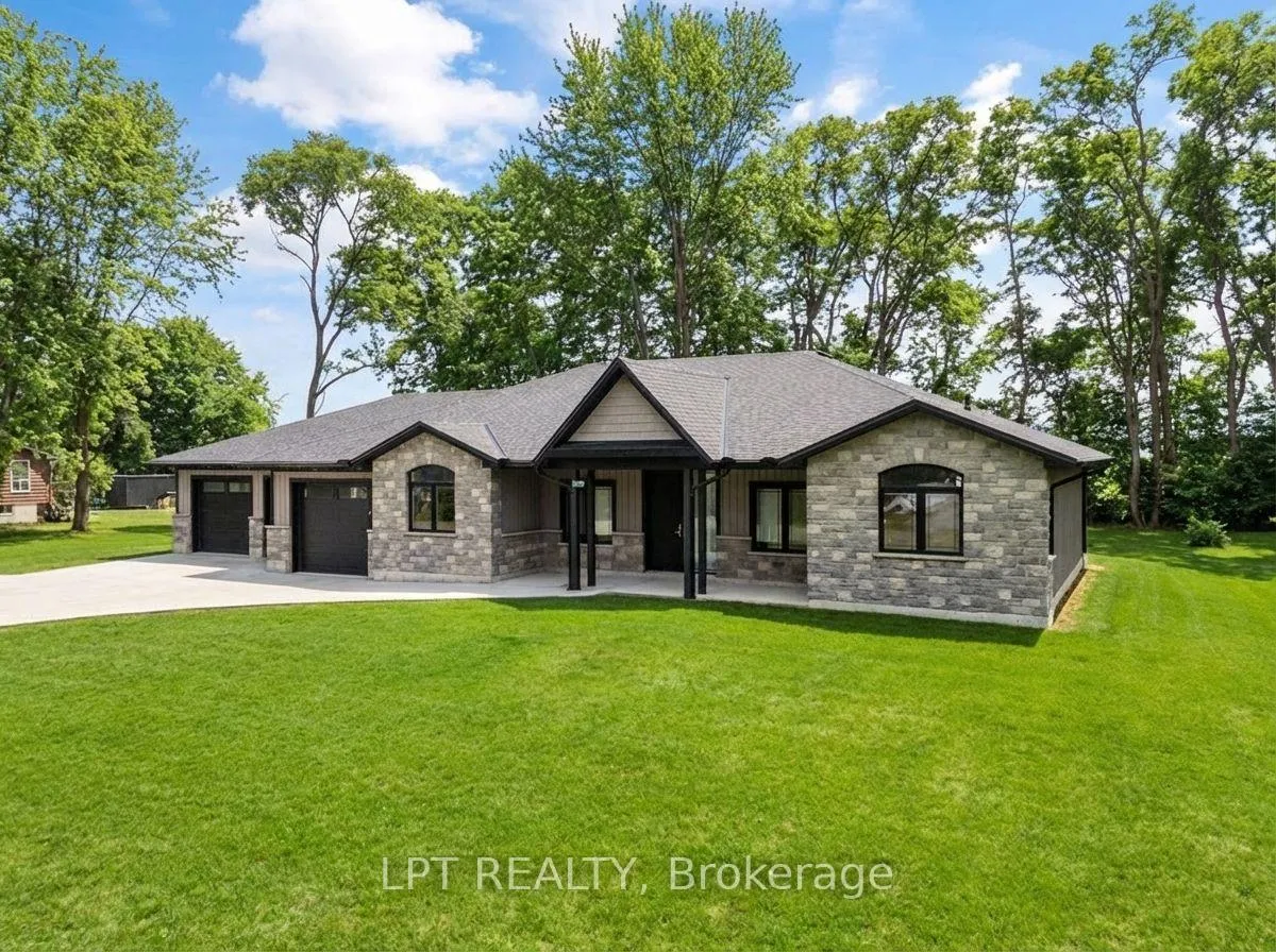 Front of 8439 Lazy Lane