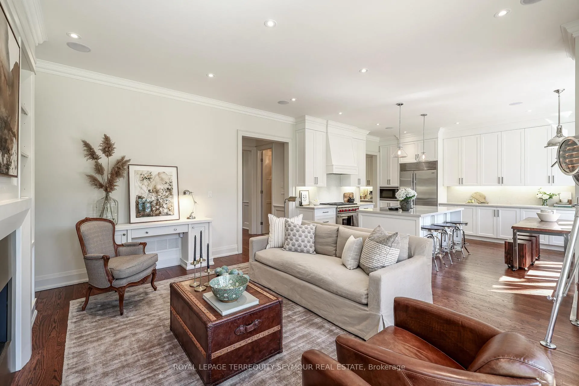 Photo 15 of 344 Bessborough Drive, Toronto, Leaside — HOMEH