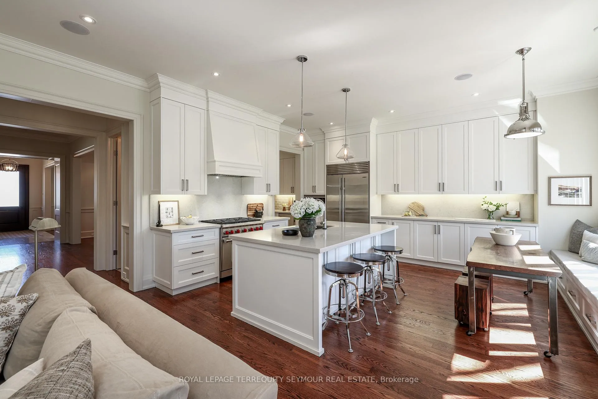 Photo 17 of 344 Bessborough Drive, Toronto, Leaside — HOMEH
