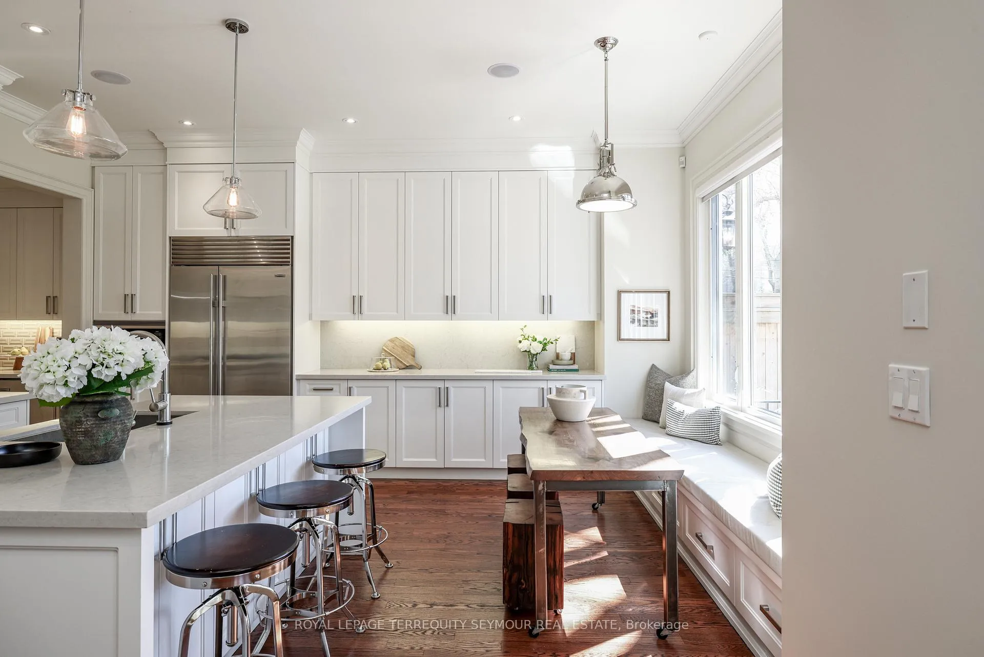 Photo 21 of 344 Bessborough Drive, Toronto, Leaside — HOMEH