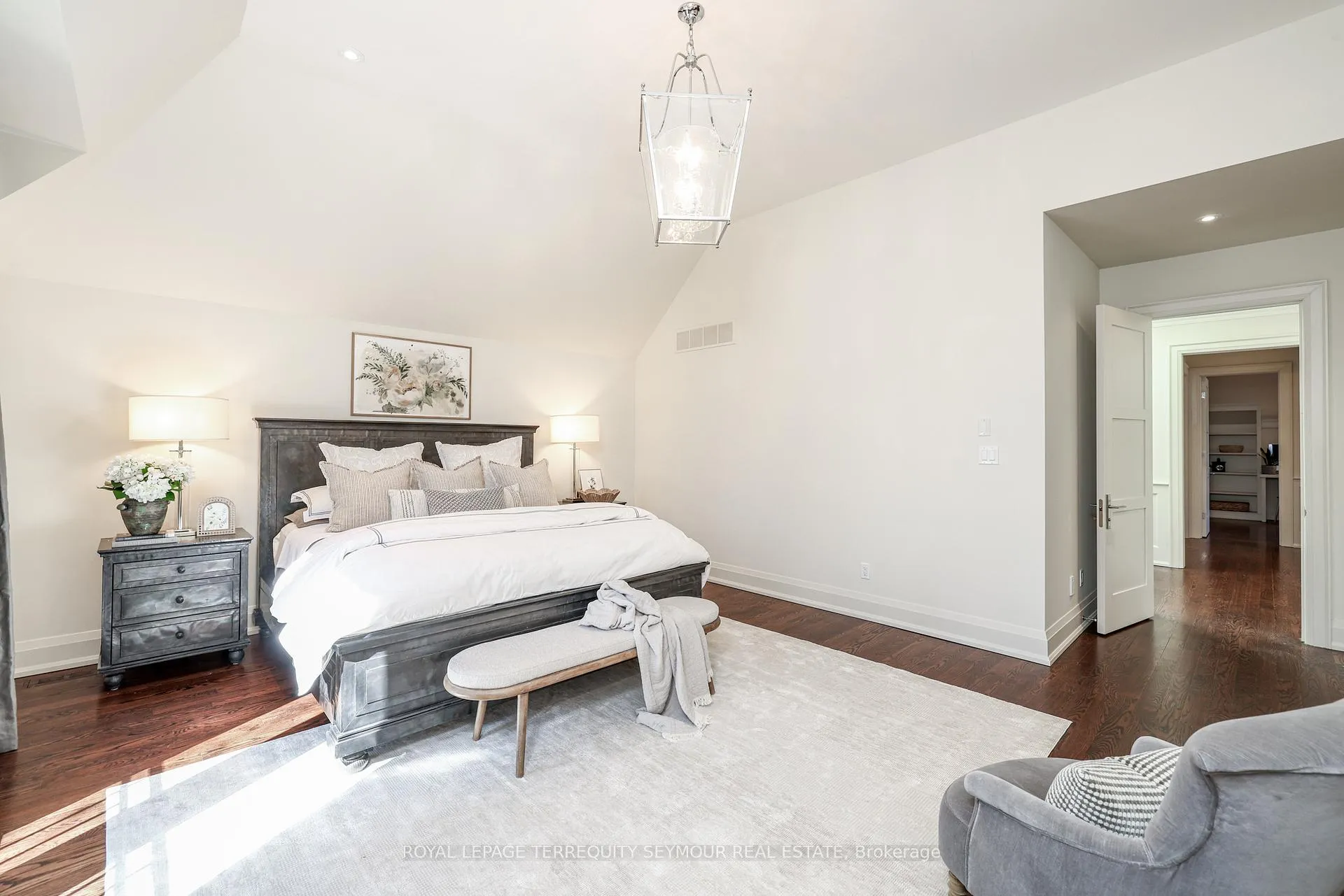 Photo 28 of 344 Bessborough Drive, Toronto, Leaside — HOMEH