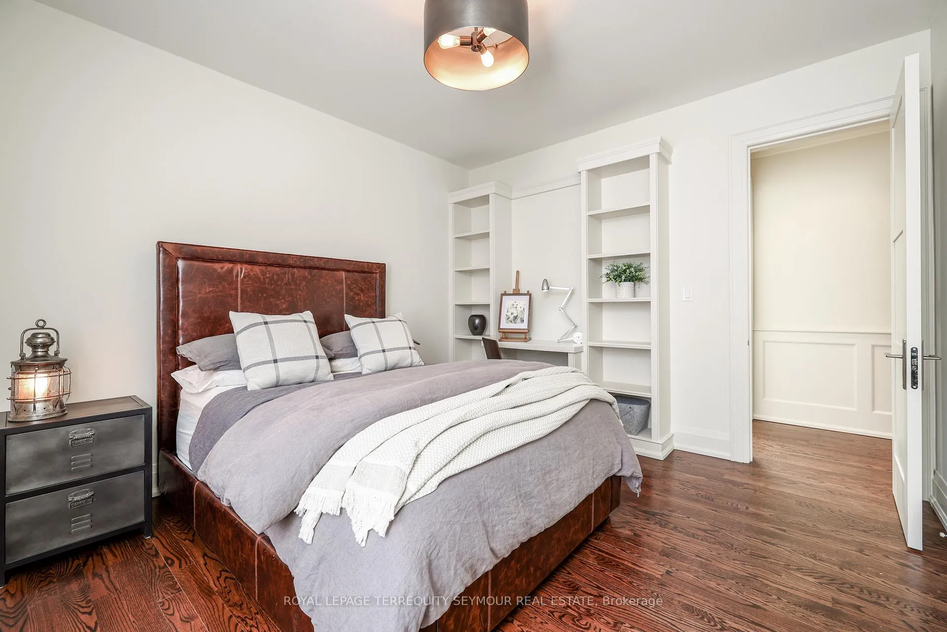 Photo 32 of 344 Bessborough Drive, Toronto, Leaside — HOMEH