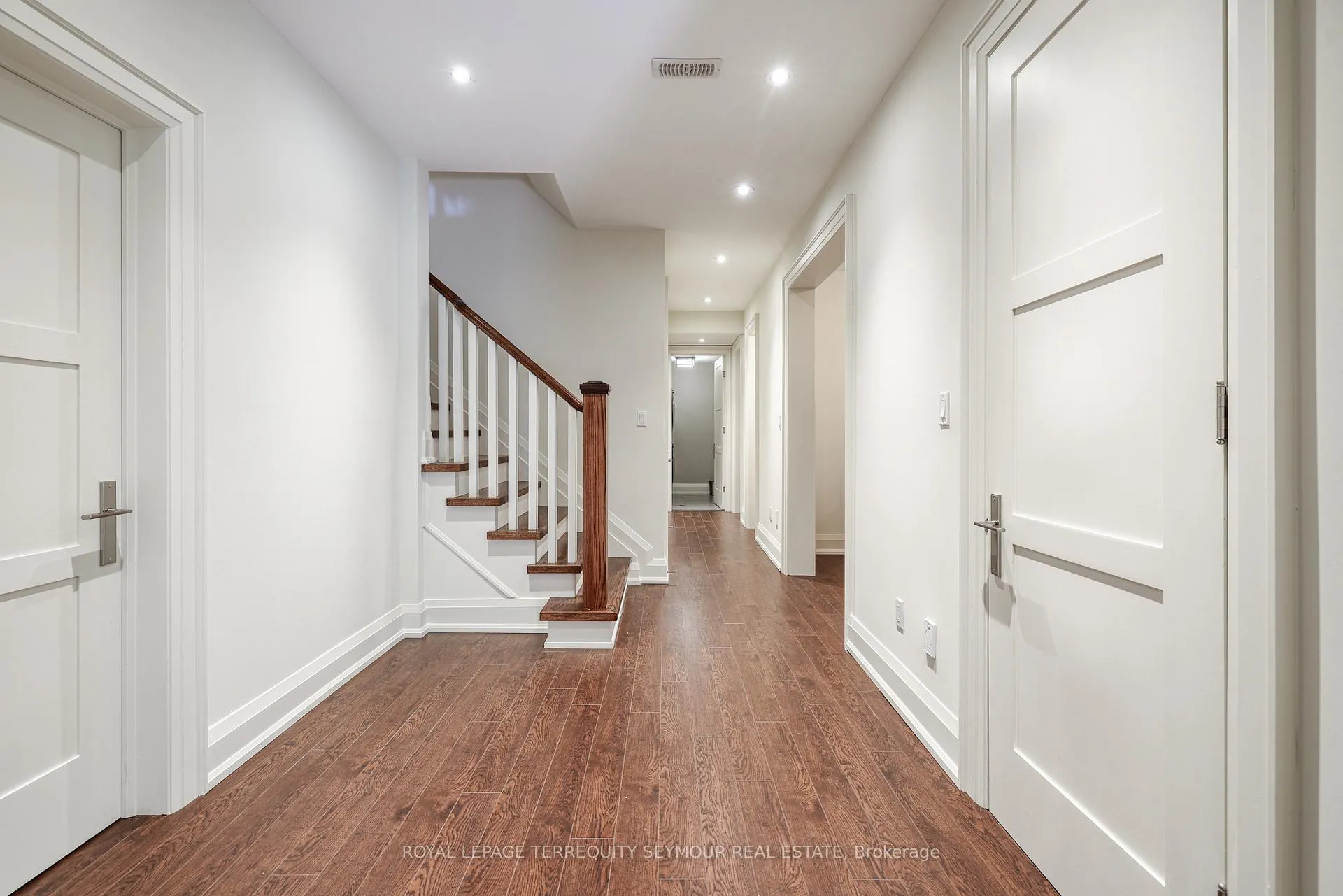 Photo 38 of 344 Bessborough Drive, Toronto, Leaside — HOMEH