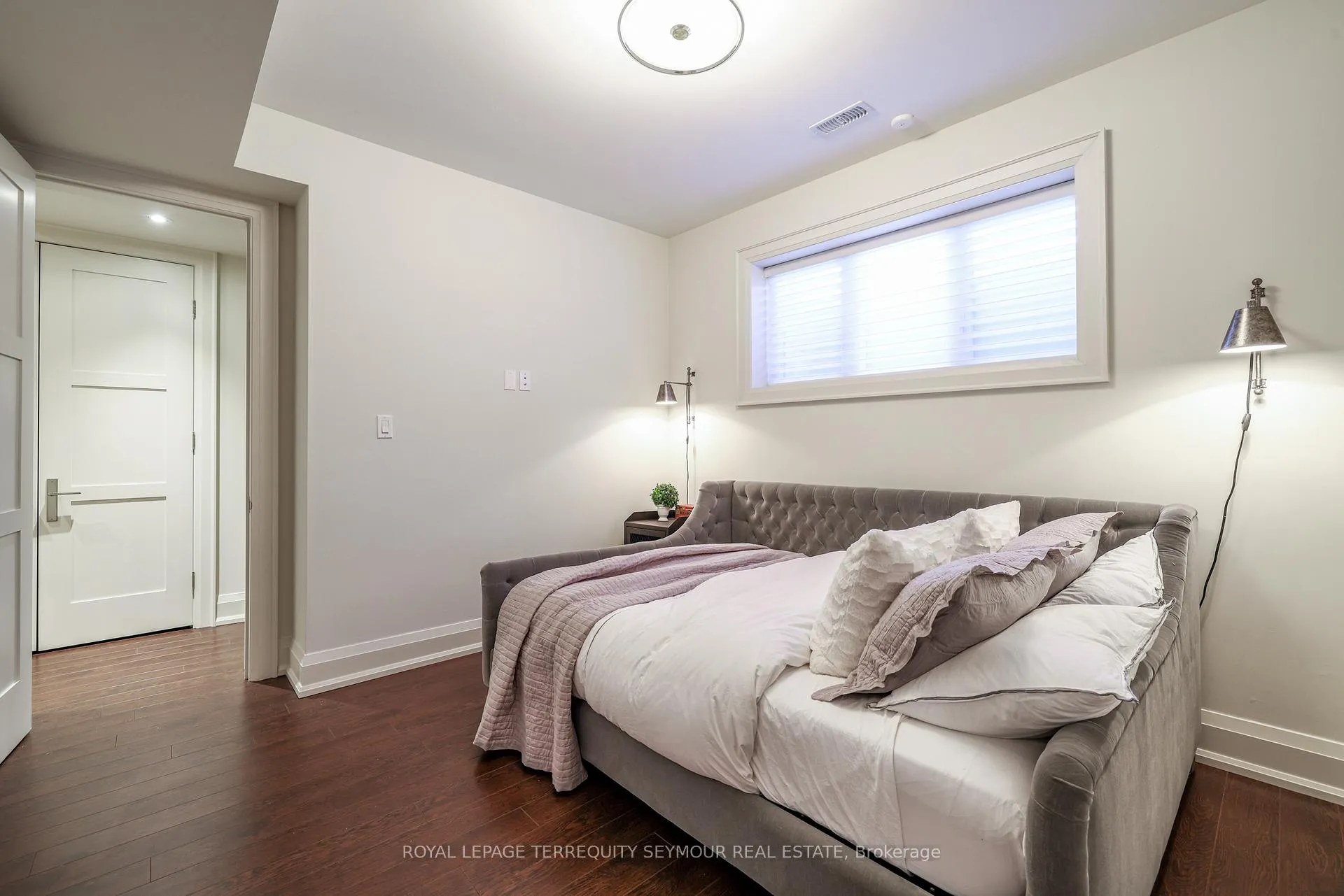 Photo 41 of 344 Bessborough Drive, Toronto, Leaside — HOMEH