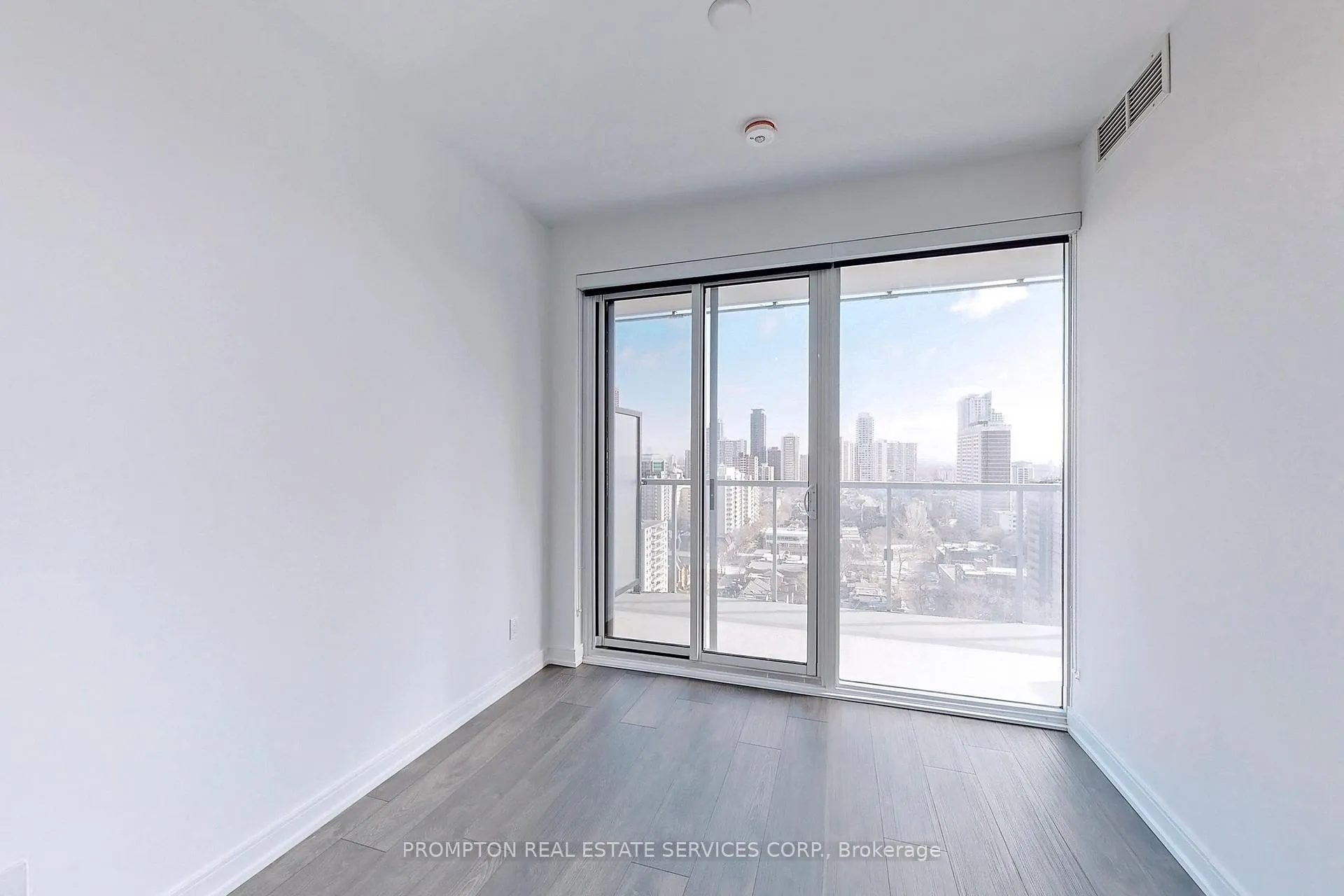 Photo 2 of Unit 2904, 3 Gloucester Street, Toronto, Church-Yonge Corridor — HOMEH