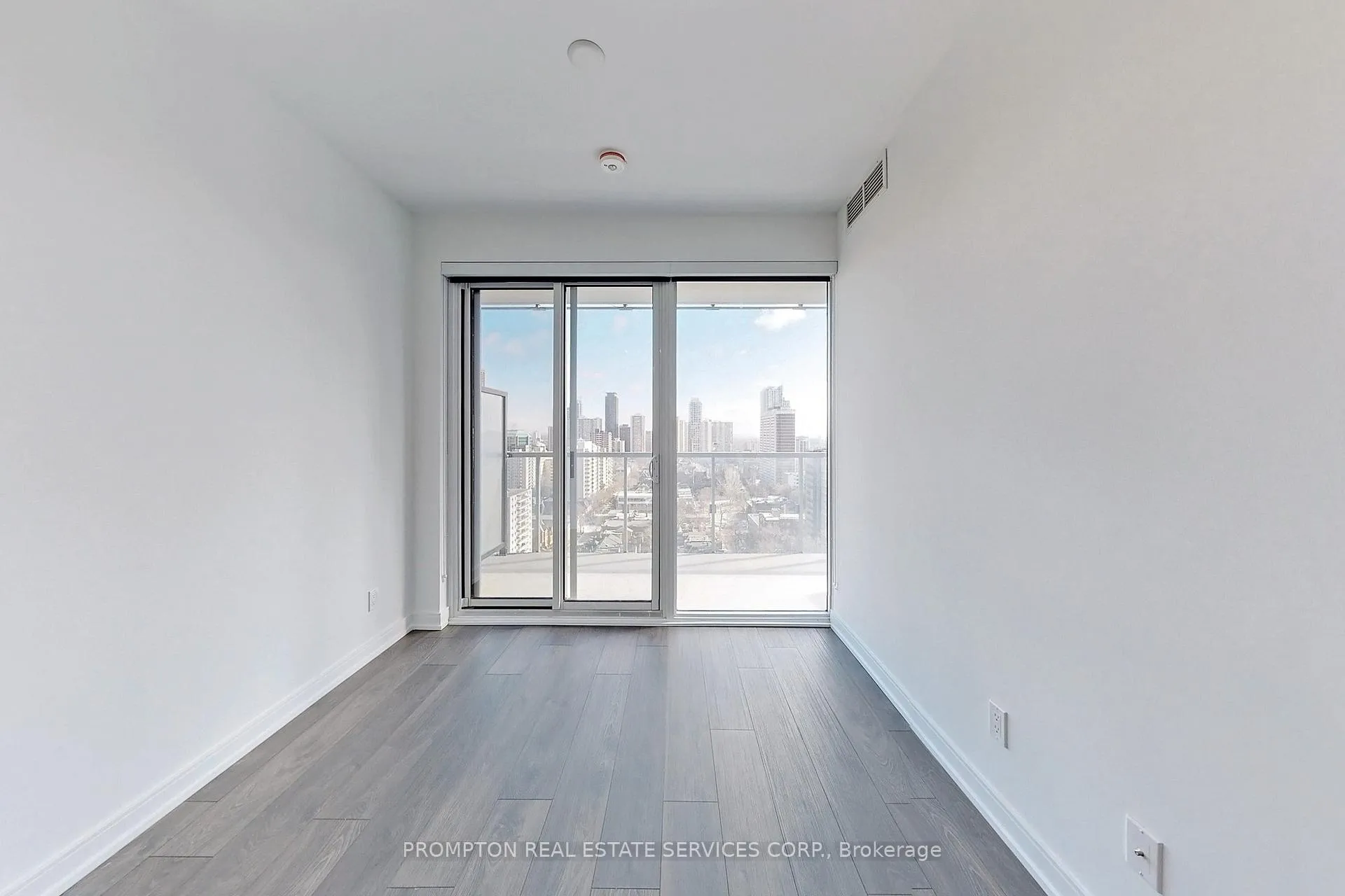 Photo 3 of Unit 2904, 3 Gloucester Street, Toronto, Church-Yonge Corridor — HOMEH