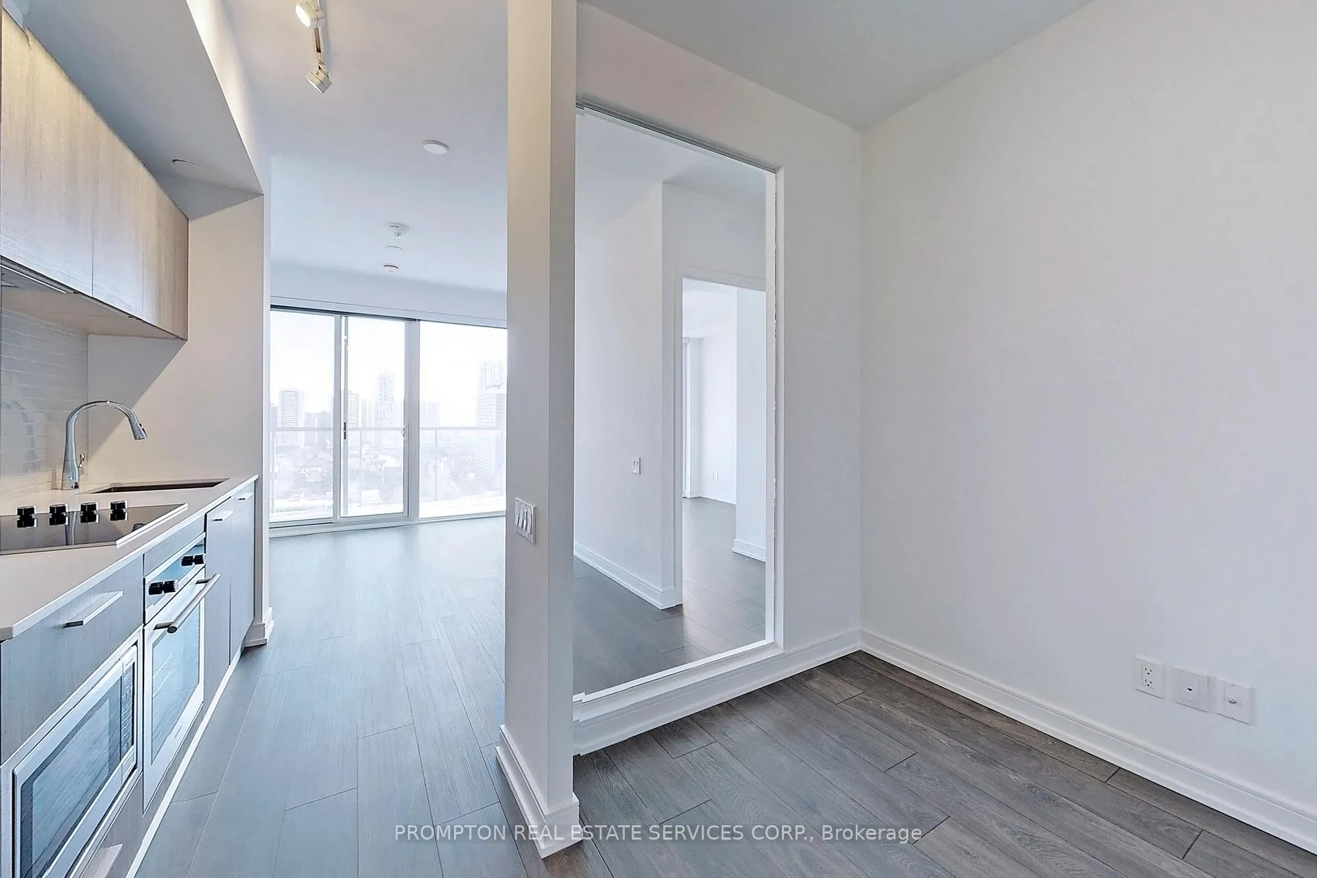 Photo 8 of Unit 2904, 3 Gloucester Street, Toronto, Church-Yonge Corridor — HOMEH