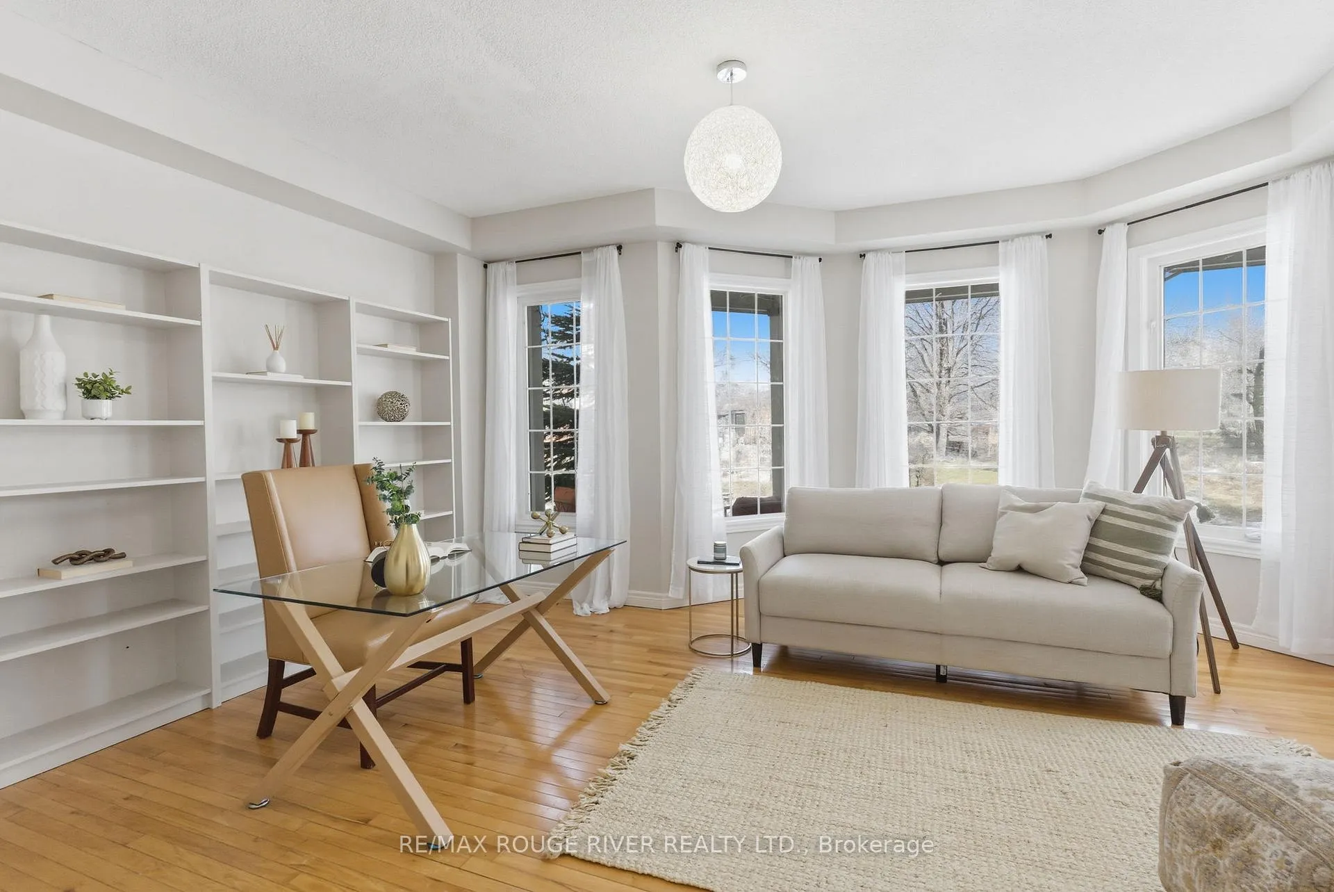 Photo 4 of 46 Sandford Crescent, Whitby, Rolling Acres — HOMEH