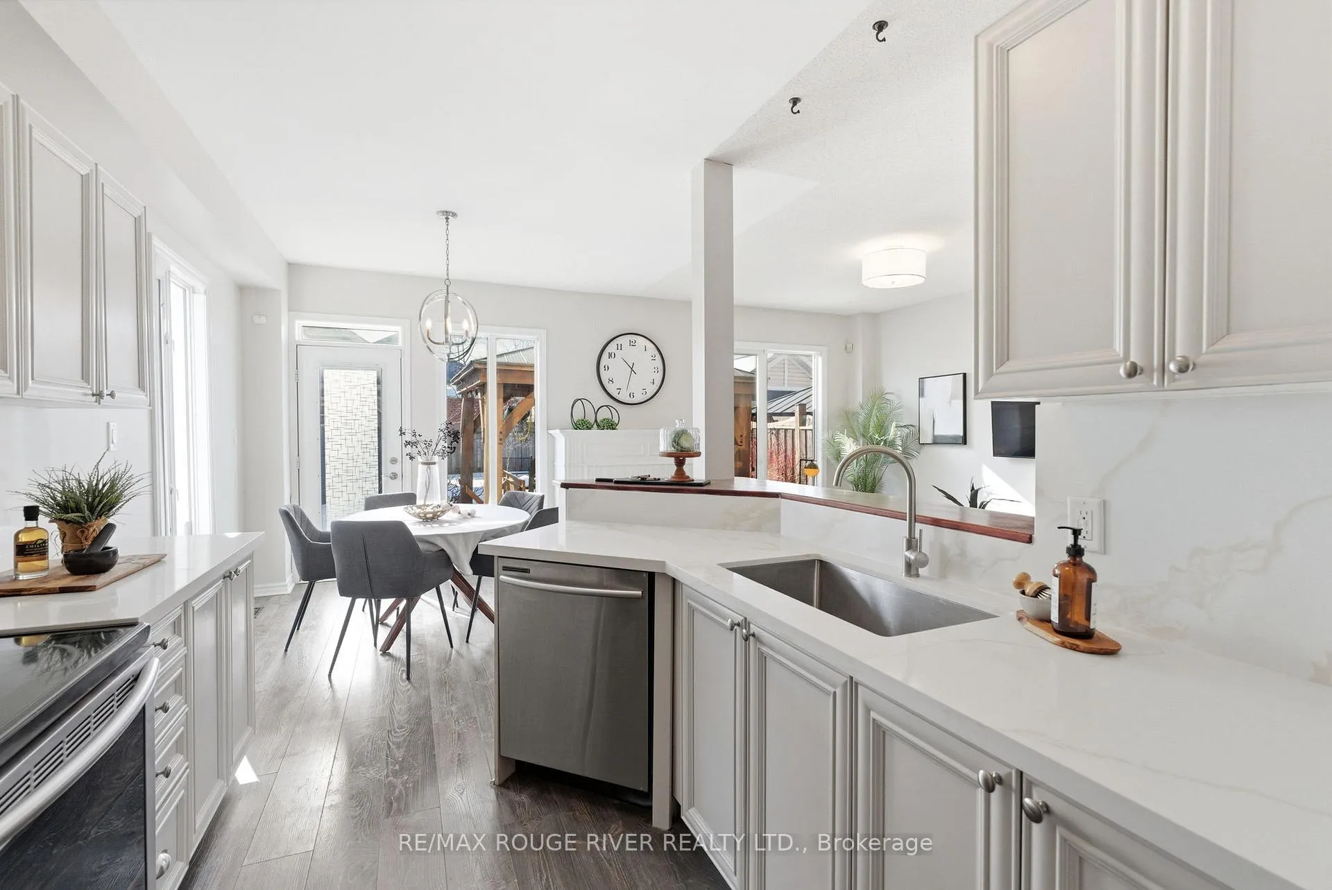 Photo 9 of 46 Sandford Crescent, Whitby, Rolling Acres — HOMEH