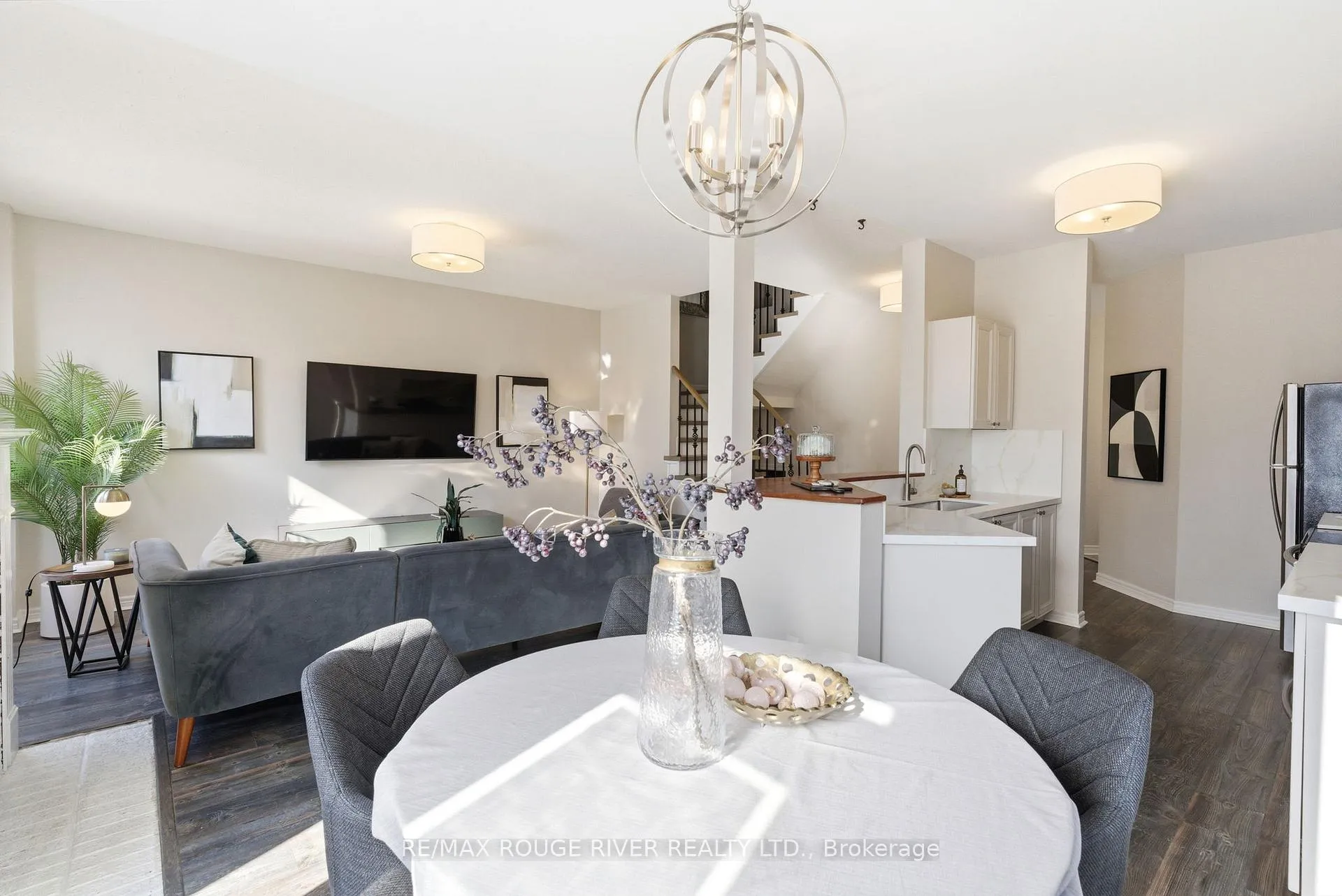 Photo 13 of 46 Sandford Crescent, Whitby, Rolling Acres — HOMEH