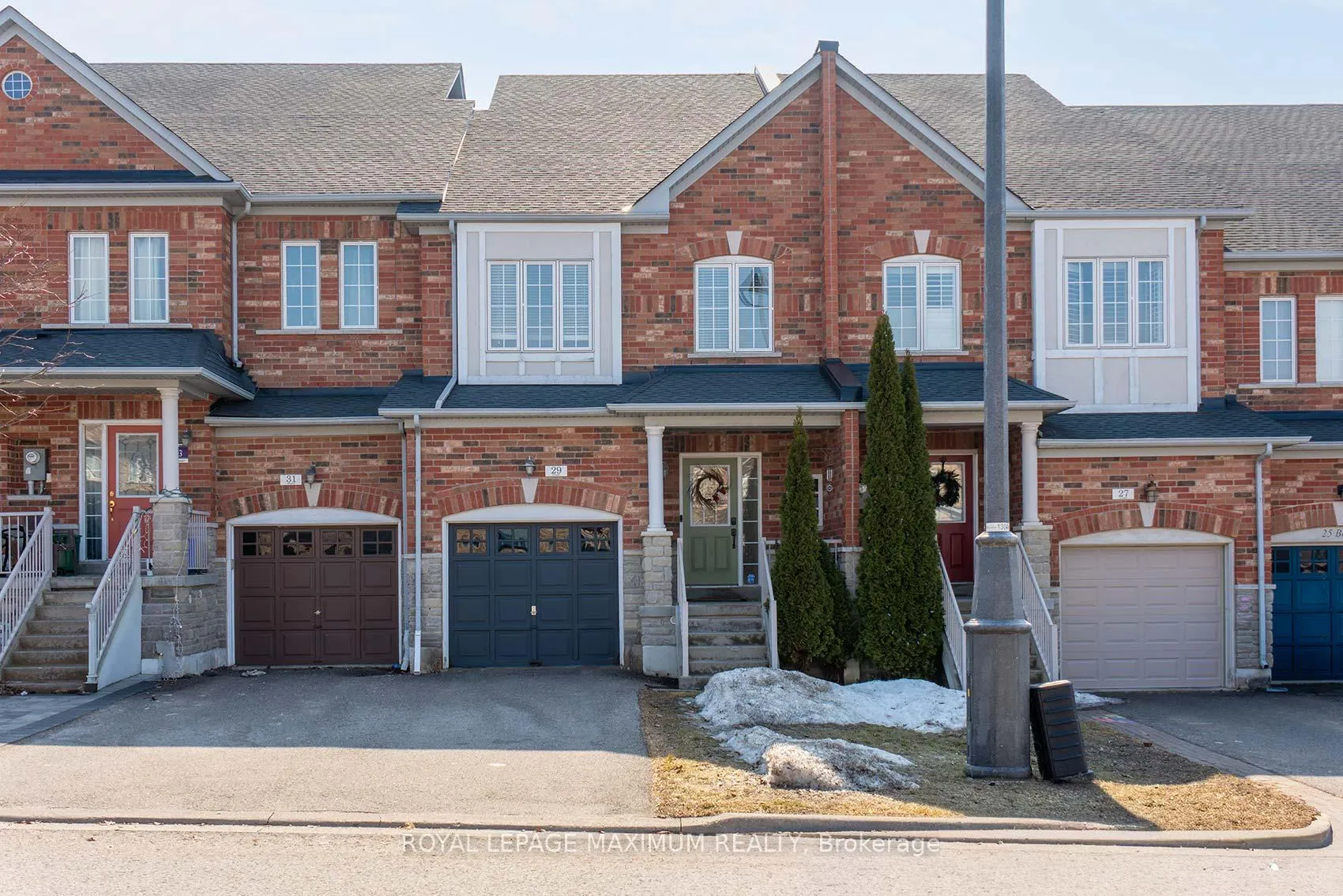 Photo 1 of 29 Barr Crescent, Aurora, Bayview Northeast — HOMEH