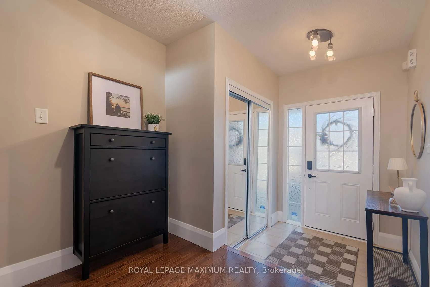 Photo 3 of 29 Barr Crescent, Aurora, Bayview Northeast — HOMEH