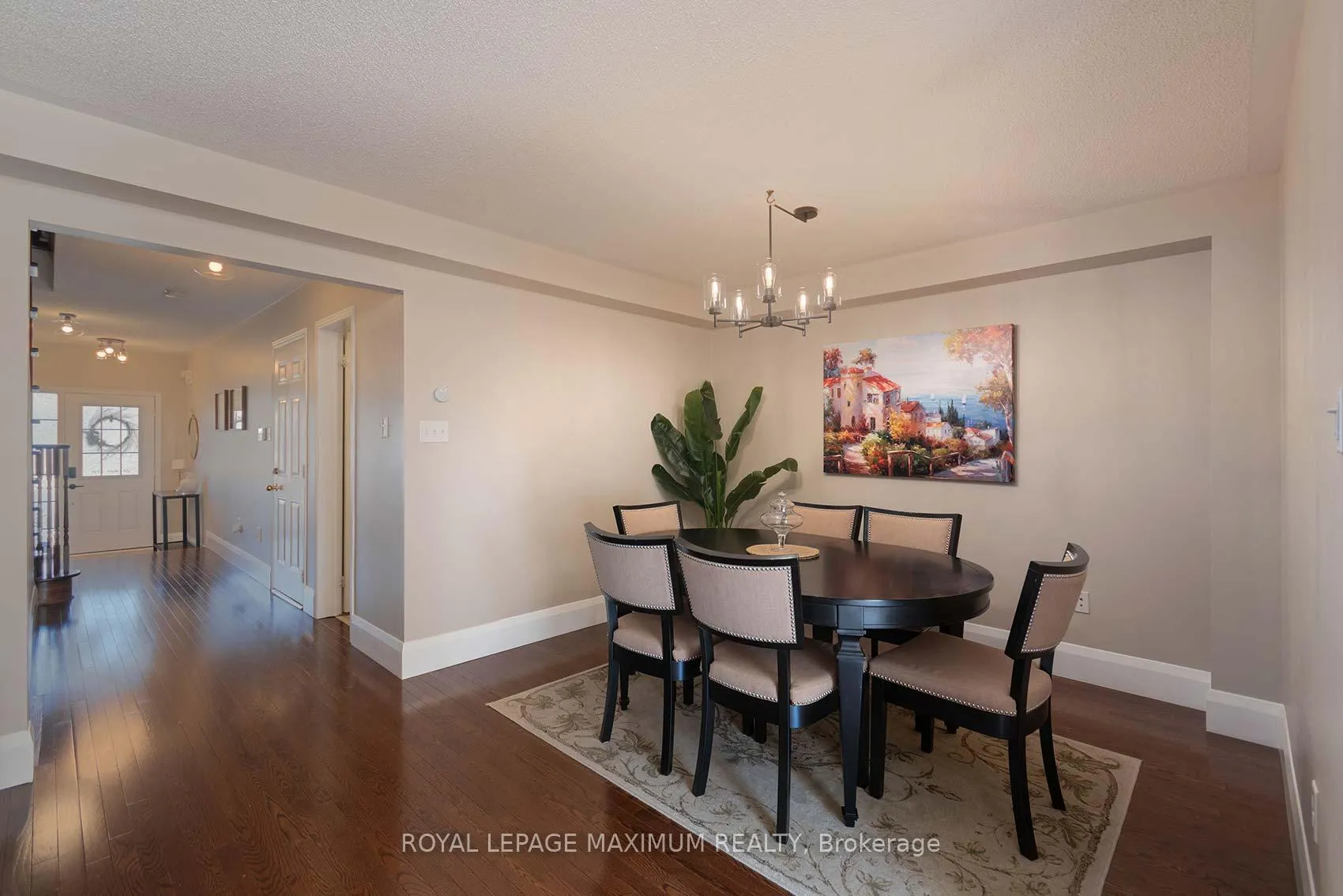 Photo 9 of 29 Barr Crescent, Aurora, Bayview Northeast — HOMEH