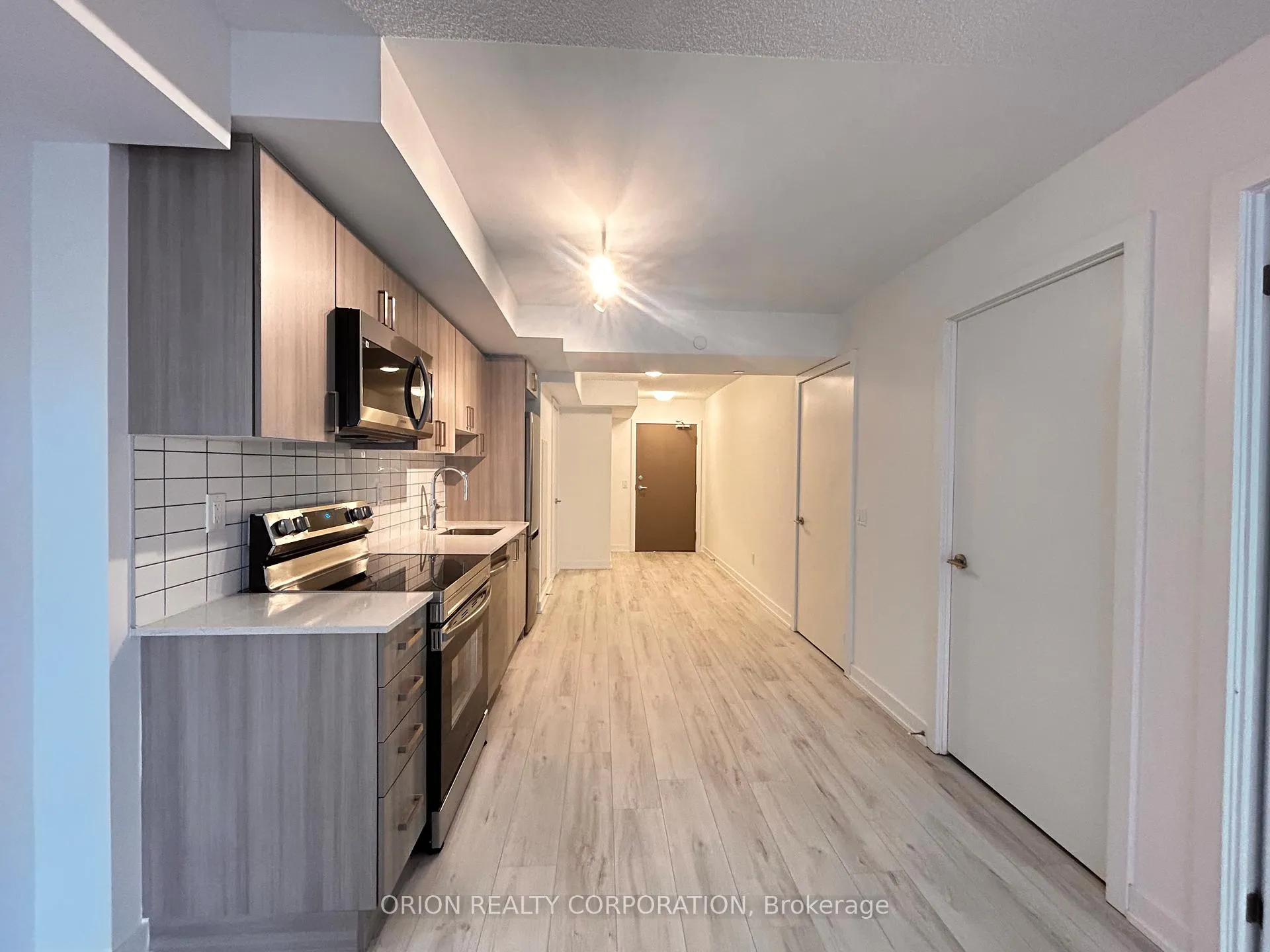 Photo 6 of Unit 1009, 1010 Sandy Beach Road, Pickering, Bay Ridges — HOMEH