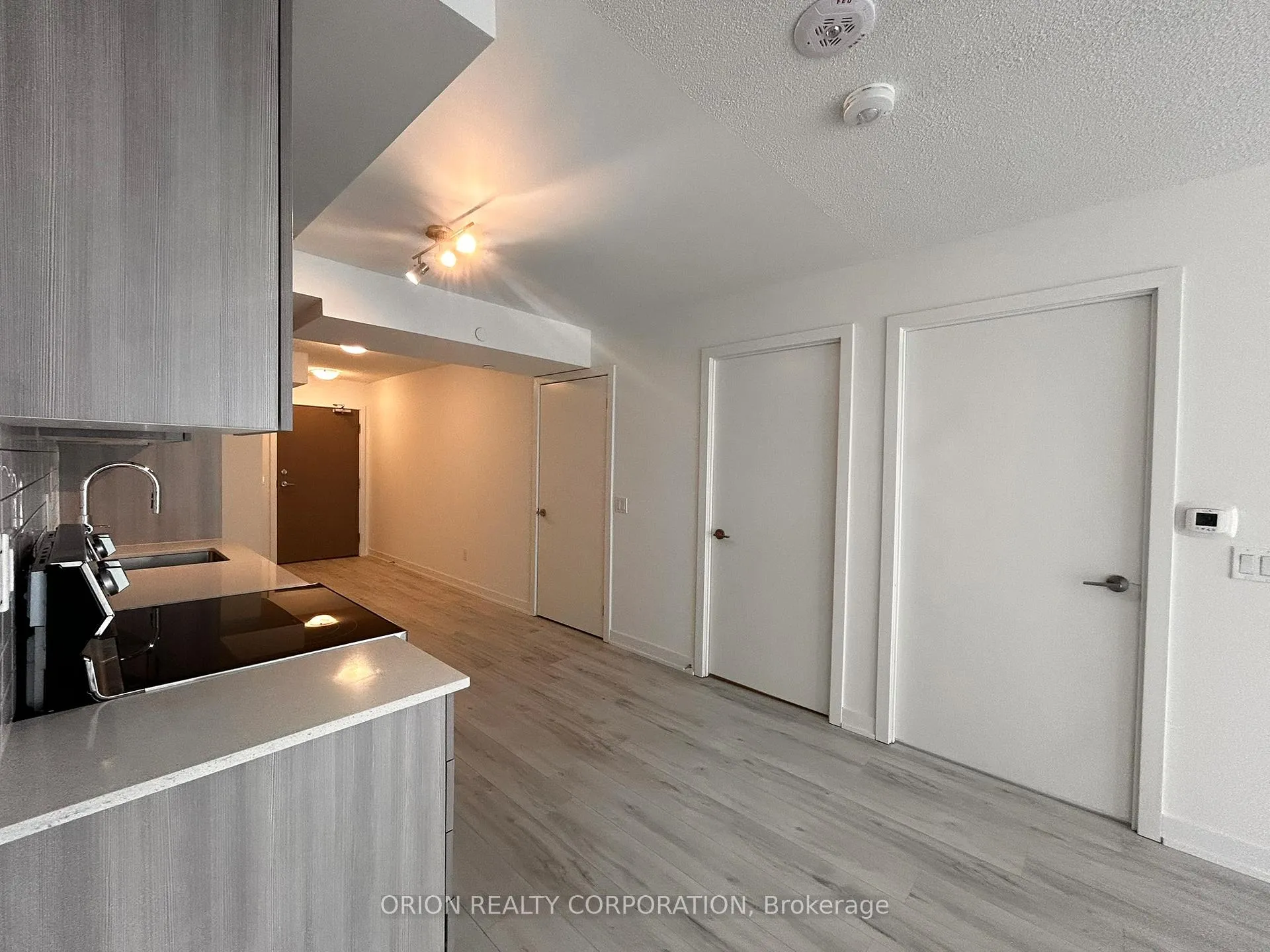 Photo 7 of Unit 1009, 1010 Sandy Beach Road, Pickering, Bay Ridges — HOMEH