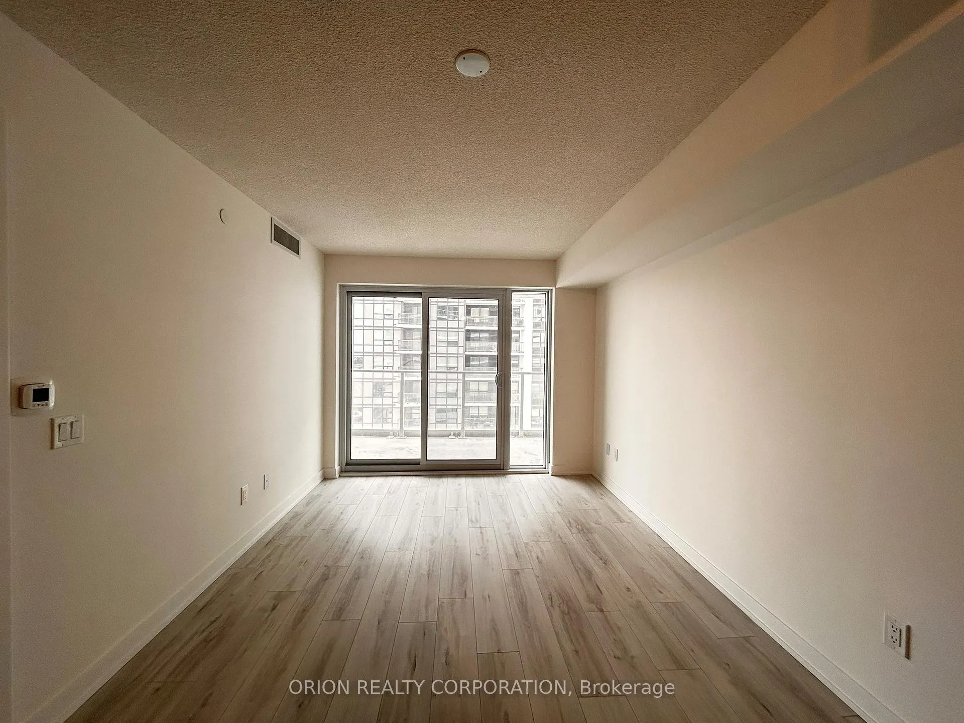 Photo 8 of Unit 1009, 1010 Sandy Beach Road, Pickering, Bay Ridges — HOMEH