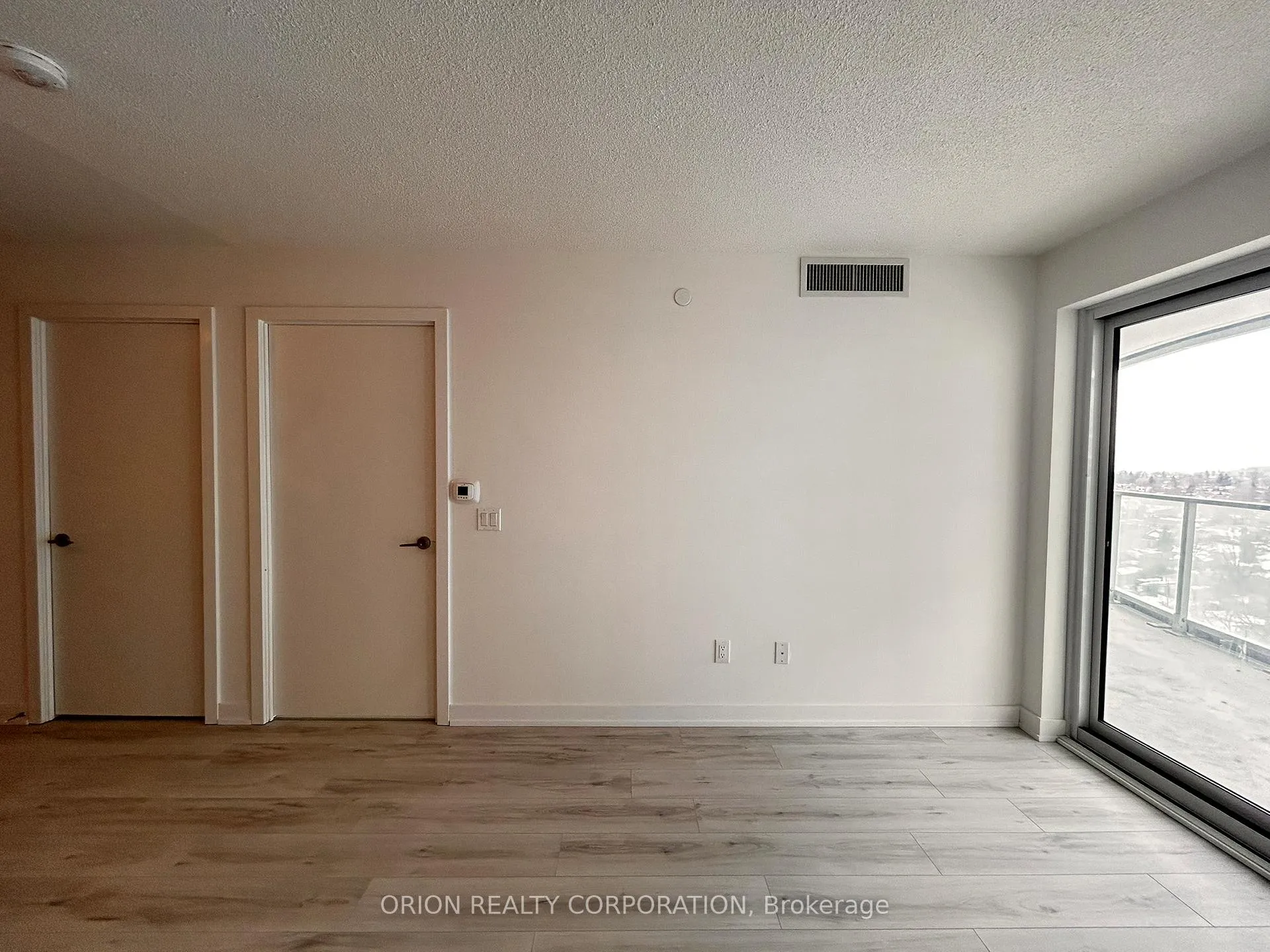 Photo 10 of Unit 1009, 1010 Sandy Beach Road, Pickering, Bay Ridges — HOMEH
