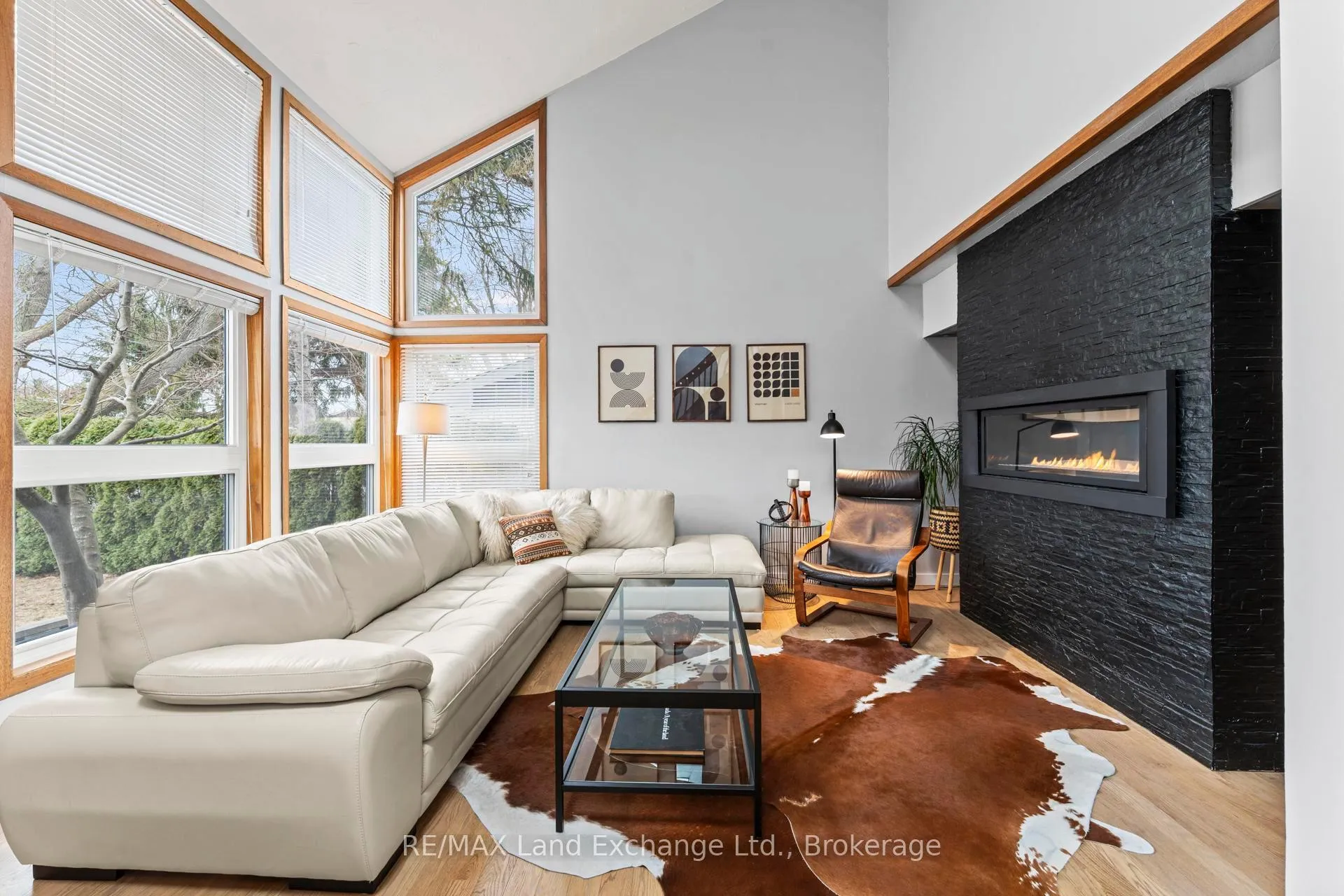 Photo 5 of 222 Penetangore Row, Kincardine — HOMEH
