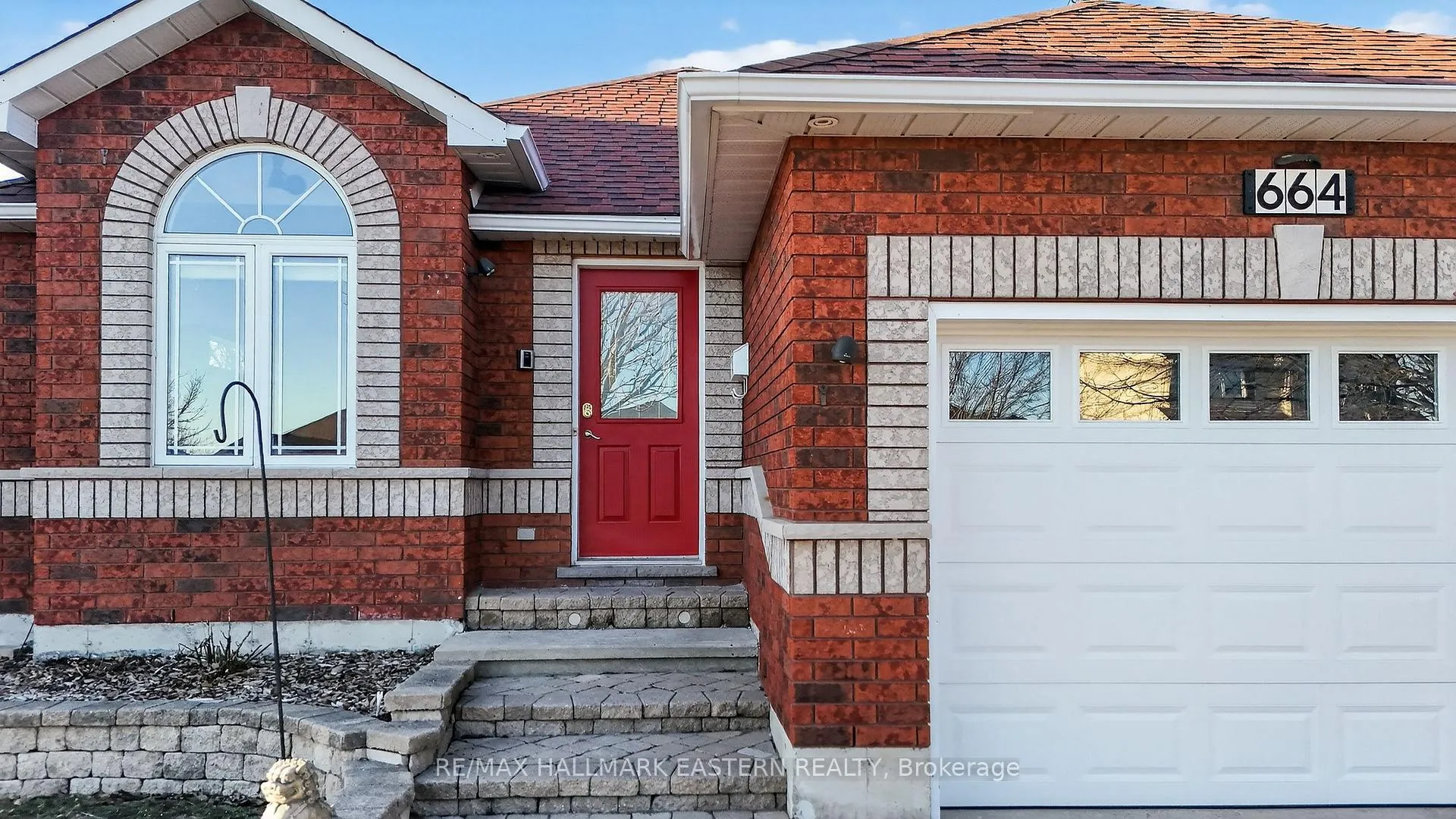 Photo 3 of 664 Trailview Drive, Peterborough, Ashburnham Ward 4 — HOMEH