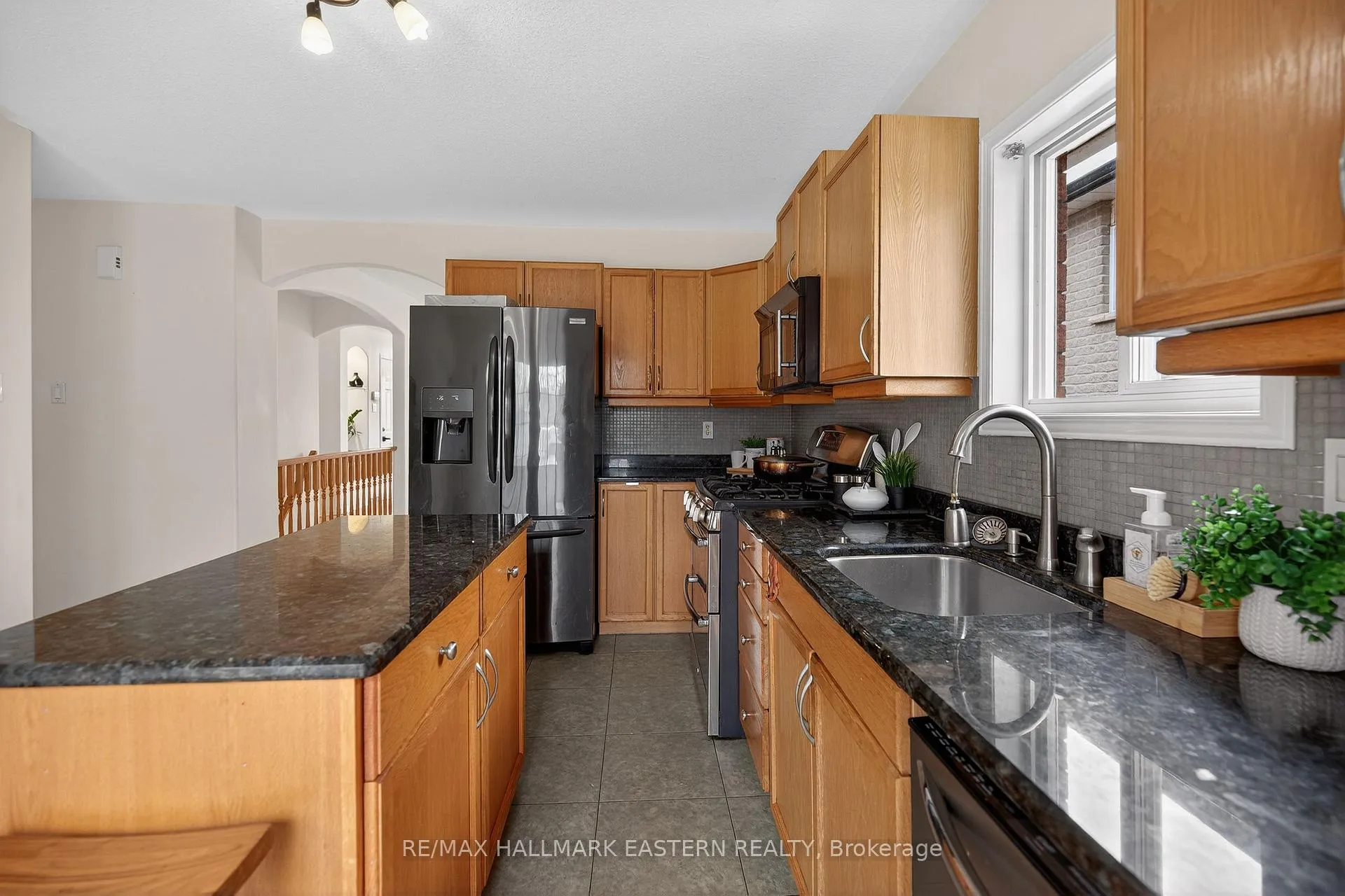 Photo 16 of 664 Trailview Drive, Peterborough, Ashburnham Ward 4 — HOMEH