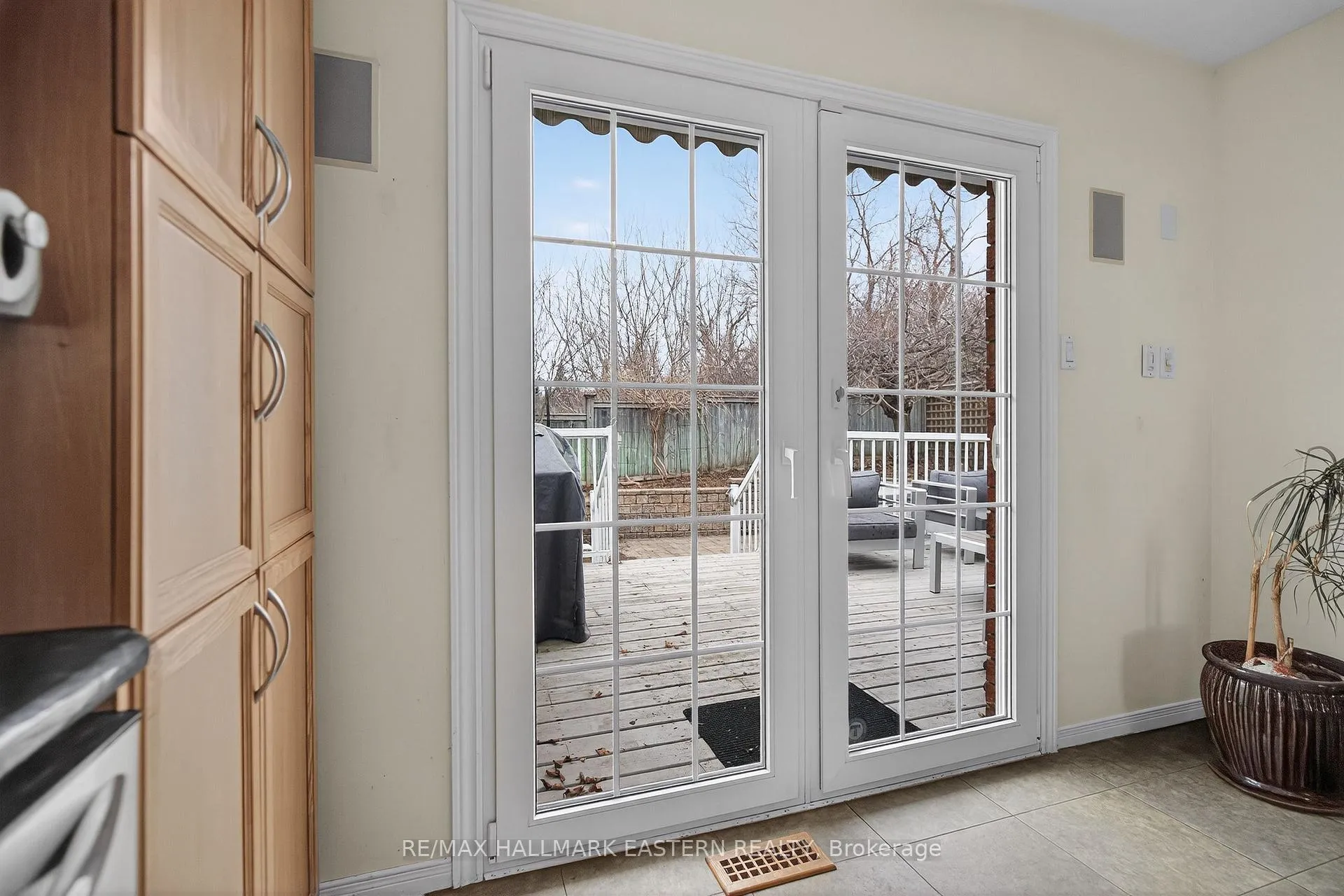 Photo 19 of 664 Trailview Drive, Peterborough, Ashburnham Ward 4 — HOMEH