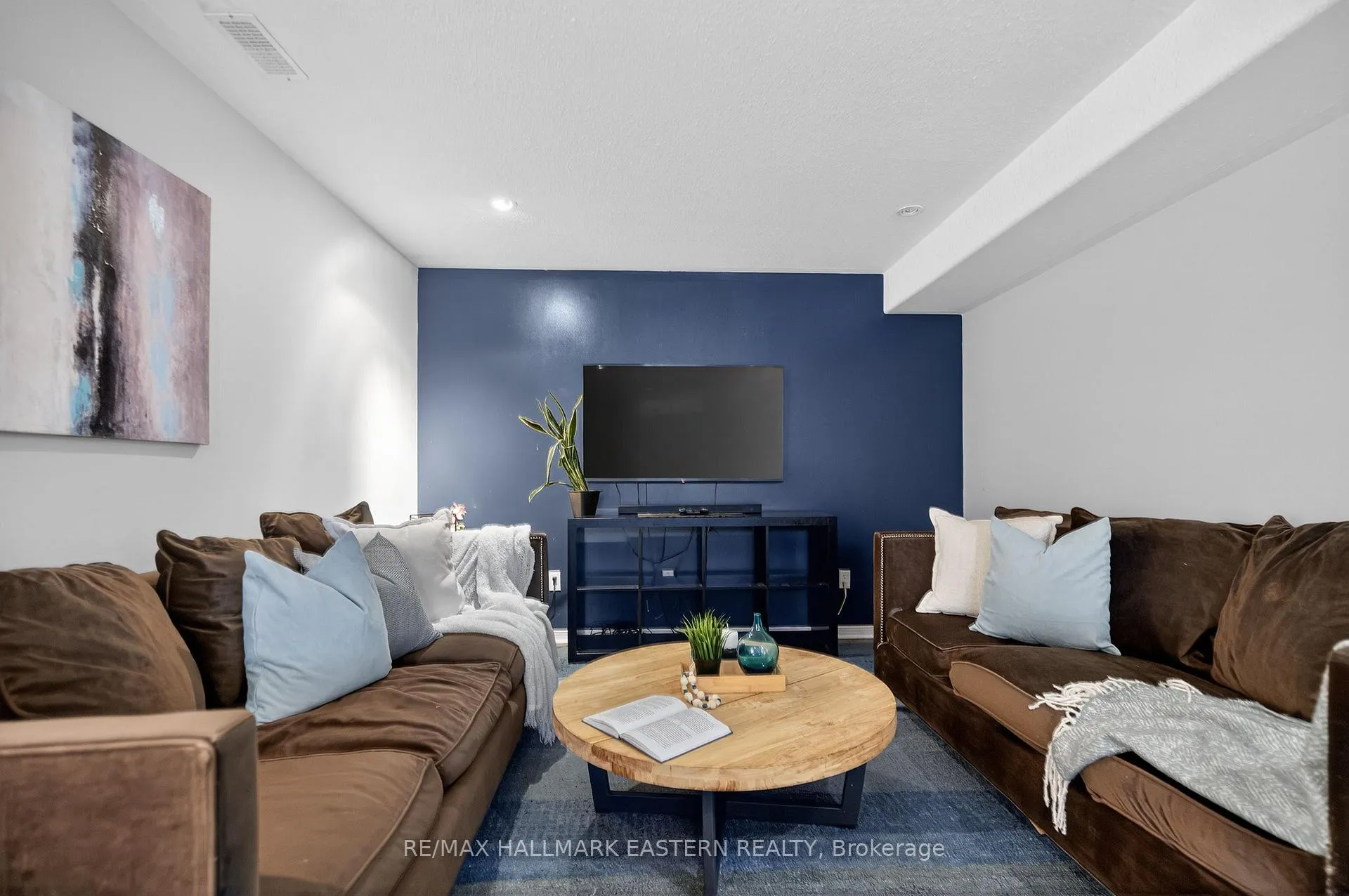Photo 27 of 664 Trailview Drive, Peterborough, Ashburnham Ward 4 — HOMEH