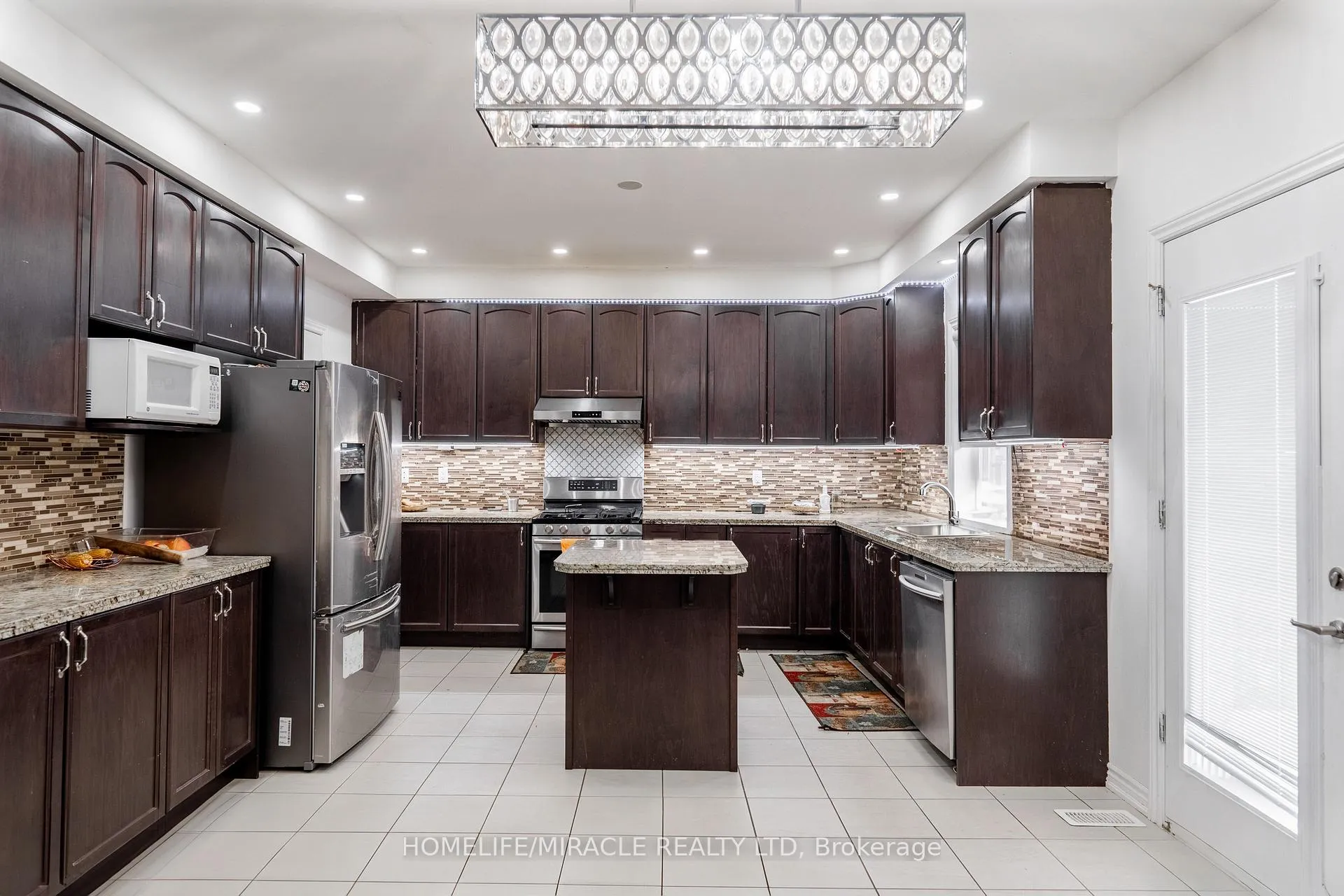 Photo 9 of 11 Magical Road, Brampton, Northwest Brampton — HOMEH