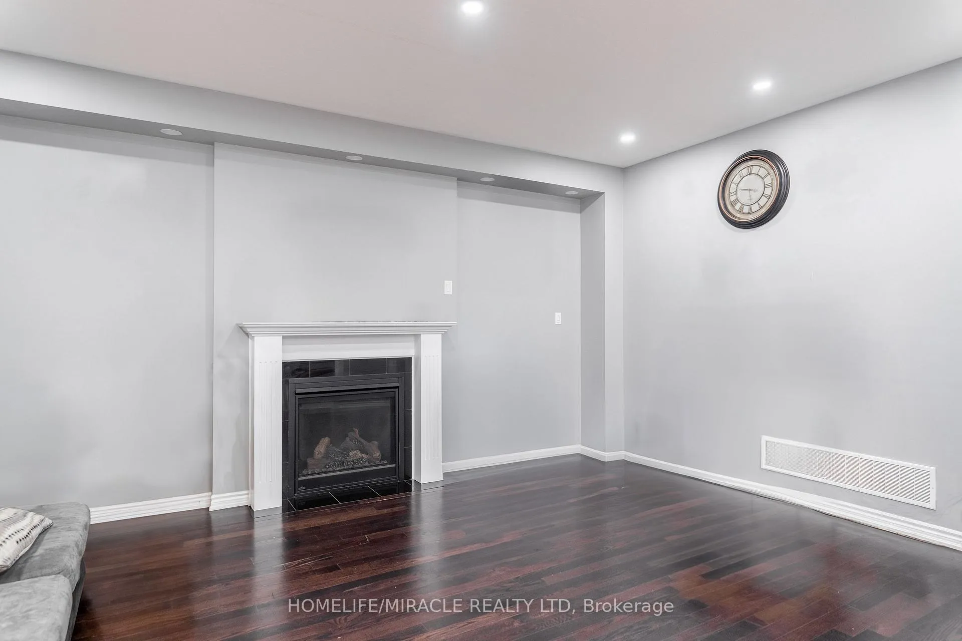 Photo 11 of 11 Magical Road, Brampton, Northwest Brampton — HOMEH