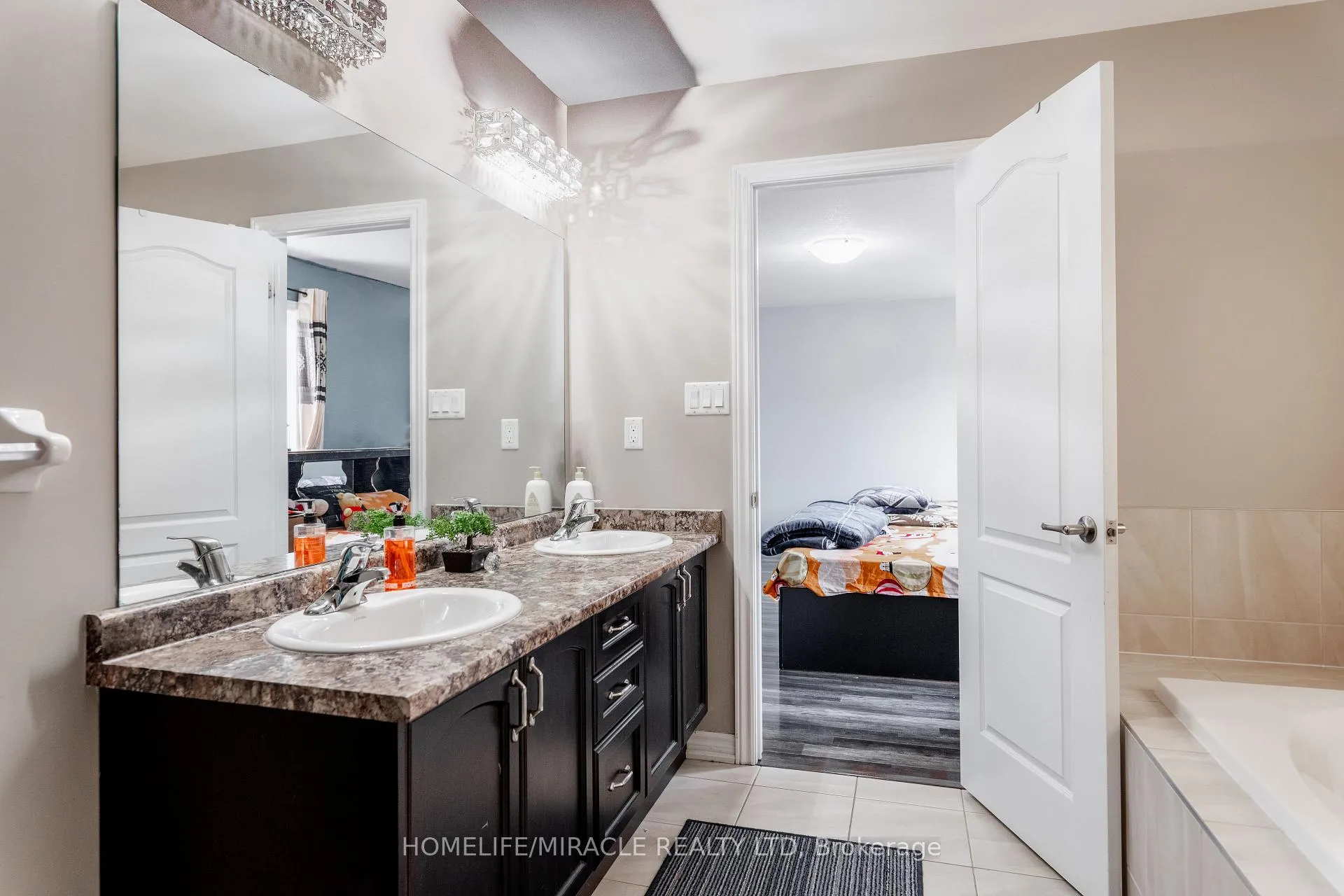 Photo 19 of 11 Magical Road, Brampton, Northwest Brampton — HOMEH