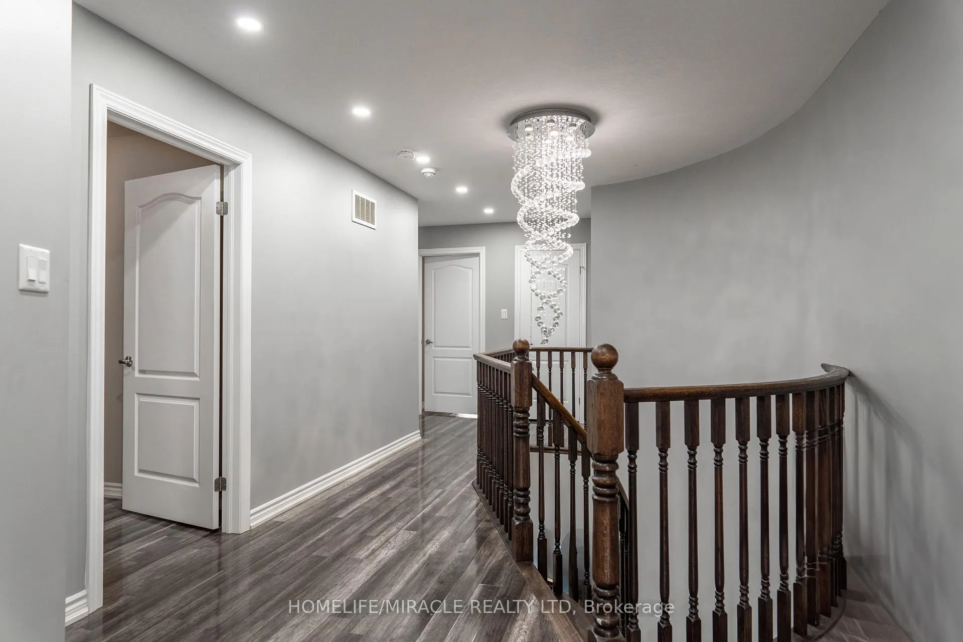 Photo 20 of 11 Magical Road, Brampton, Northwest Brampton — HOMEH