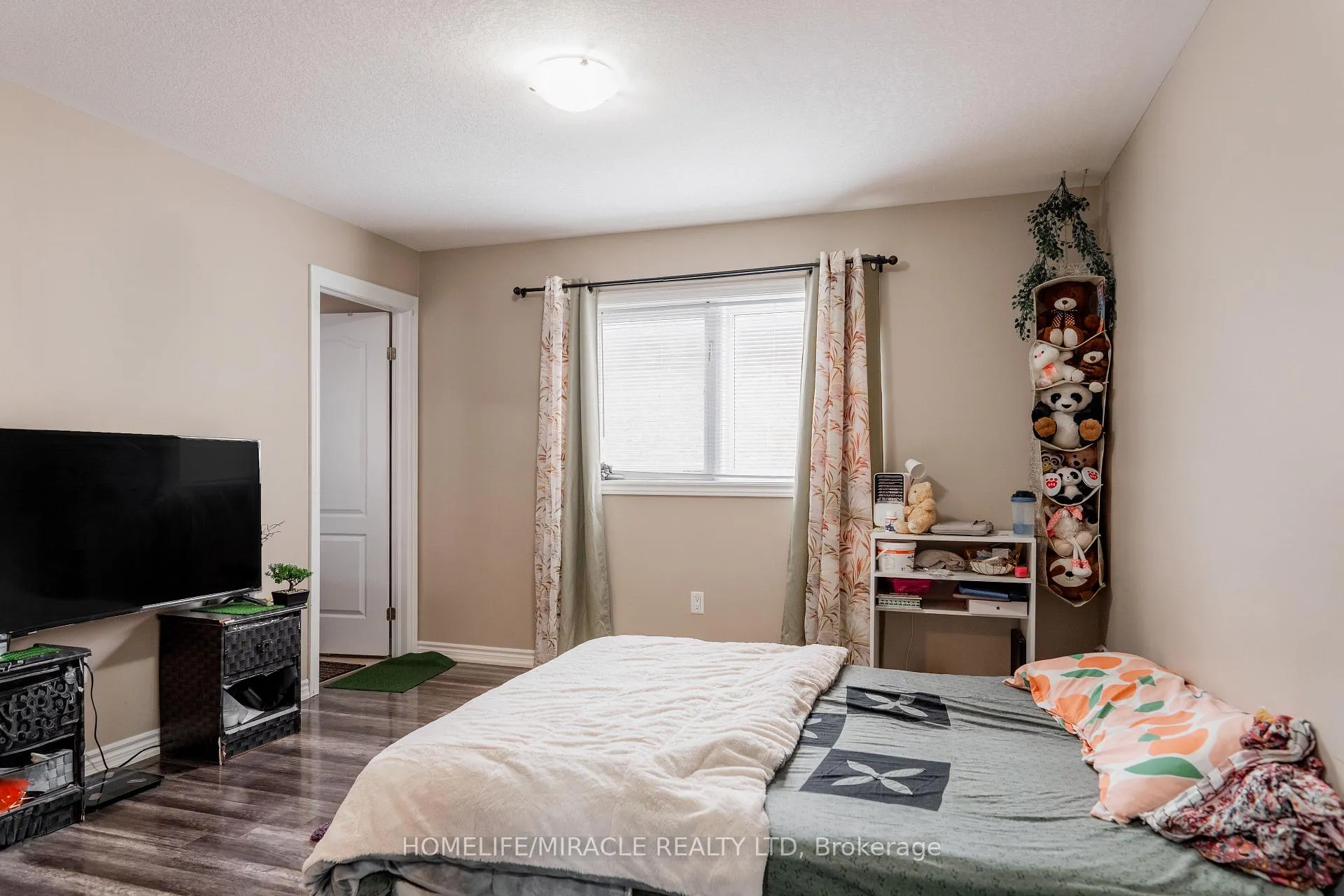 Photo 21 of 11 Magical Road, Brampton, Northwest Brampton — HOMEH