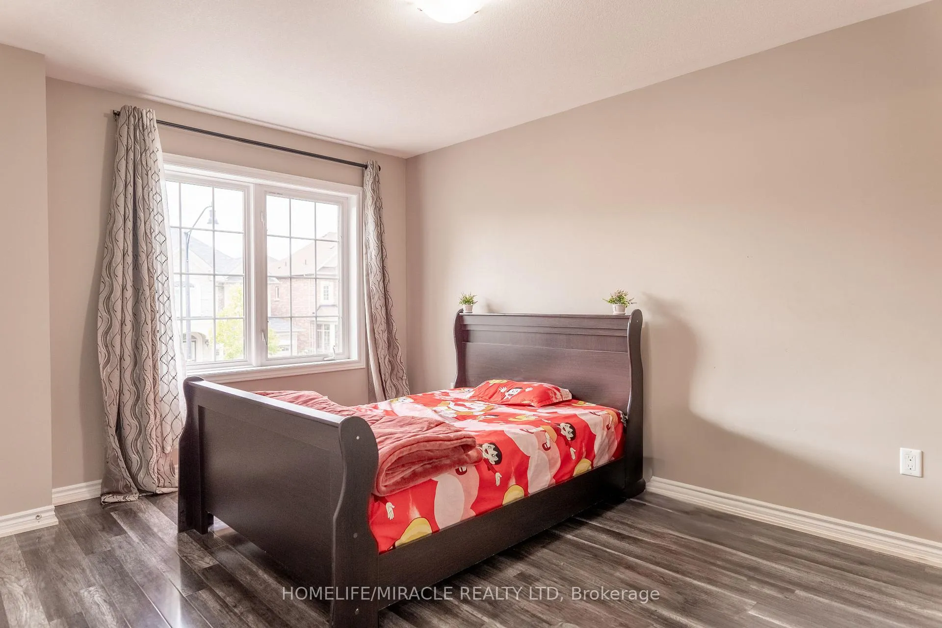 Photo 28 of 11 Magical Road, Brampton, Northwest Brampton — HOMEH
