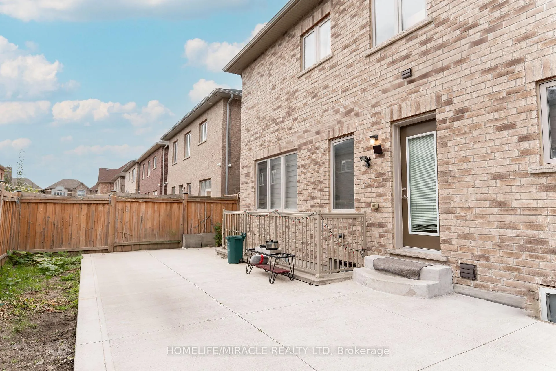 Photo 31 of 11 Magical Road, Brampton, Northwest Brampton — HOMEH