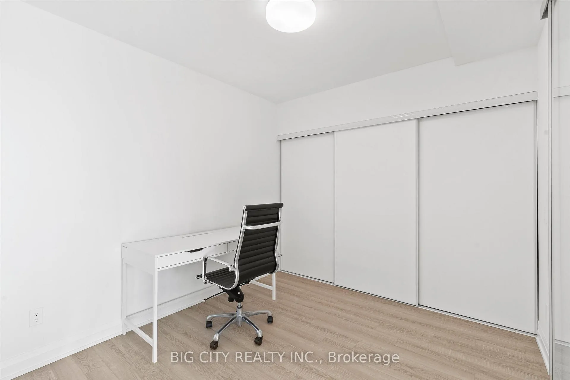 Photo 7 of Unit 1015, 286 Main Street, Toronto, East End-Danforth — HOMEH