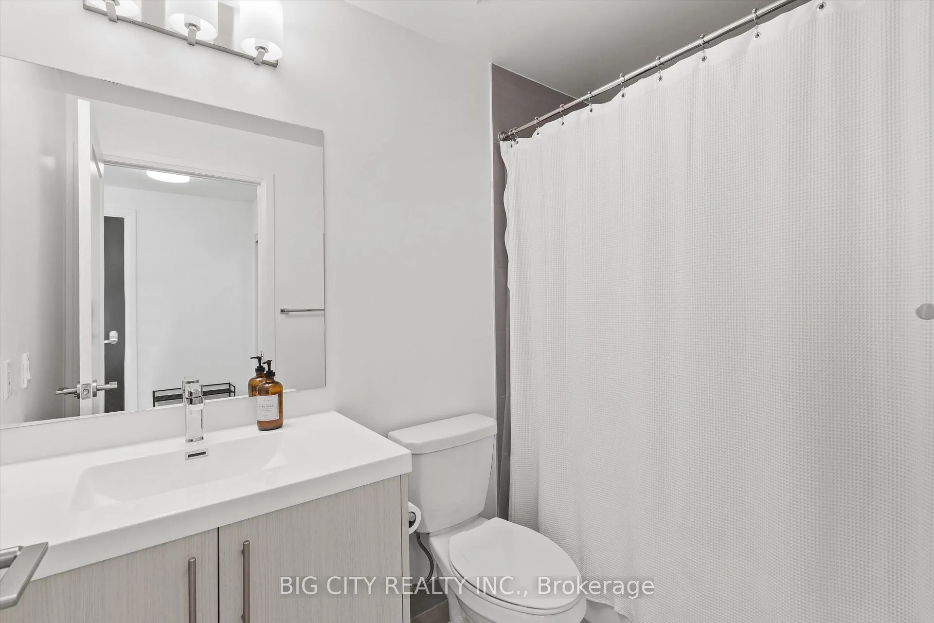 Photo 16 of Unit 1015, 286 Main Street, Toronto, East End-Danforth — HOMEH