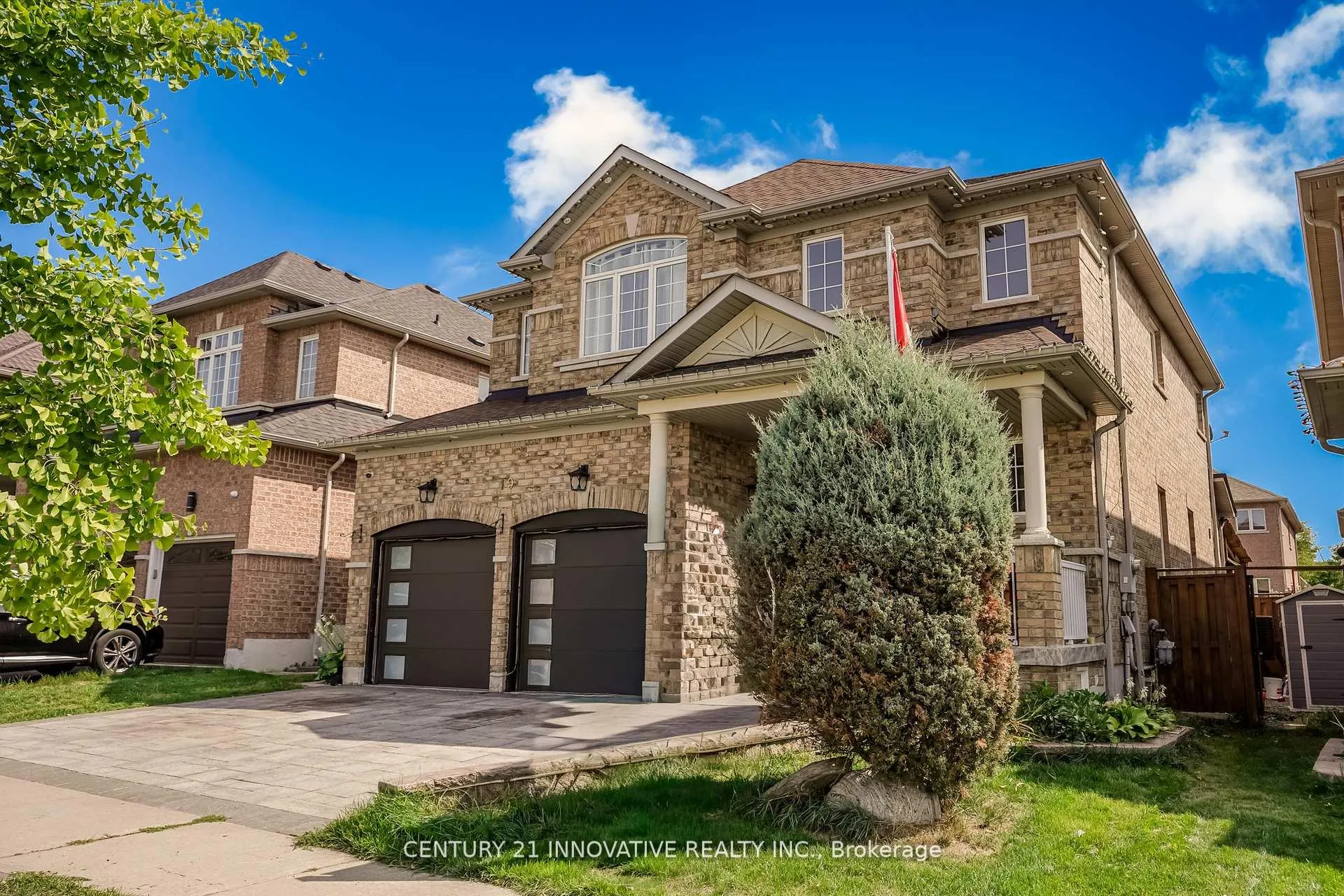 Photo 3 of 19 Nutmeg Street, Markham, Box Grove — HOMEH