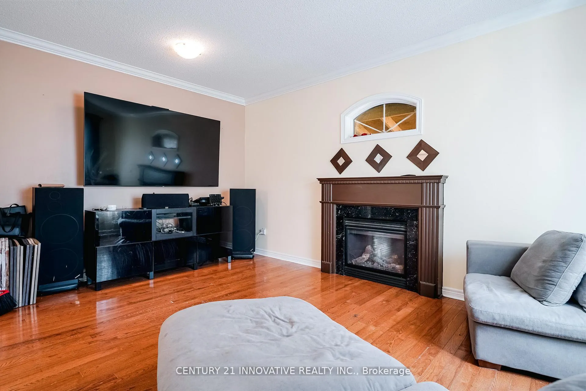 Photo 9 of 19 Nutmeg Street, Markham, Box Grove — HOMEH