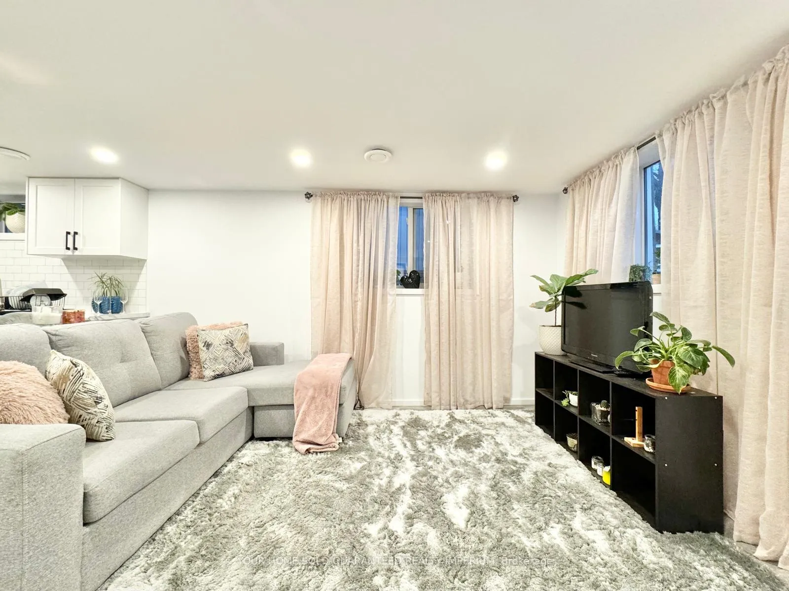 Photo 6 of Unit 1 (Basement), 76 Marc Boulevard, Welland, Lincoln/Crowland — HOMEH