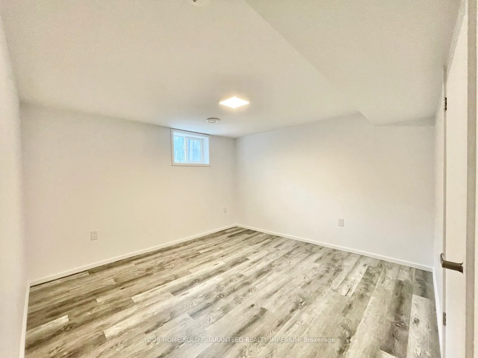 Photo 12 of Unit 1 (Basement), 76 Marc Boulevard, Welland, Lincoln/Crowland — HOMEH