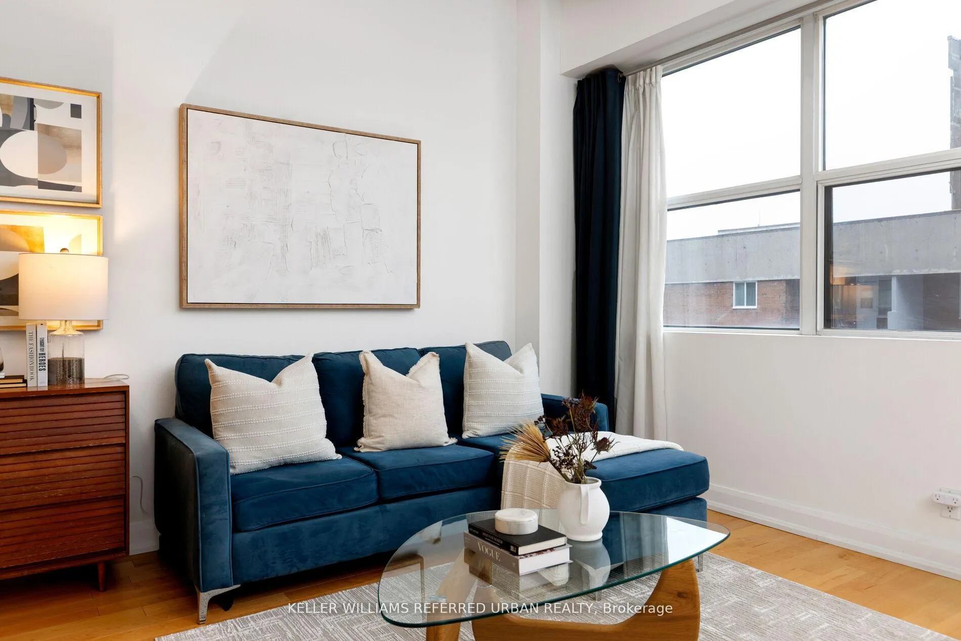 Photo 7 of Unit 804, 700 King Street, Toronto, Niagara — HOMEH