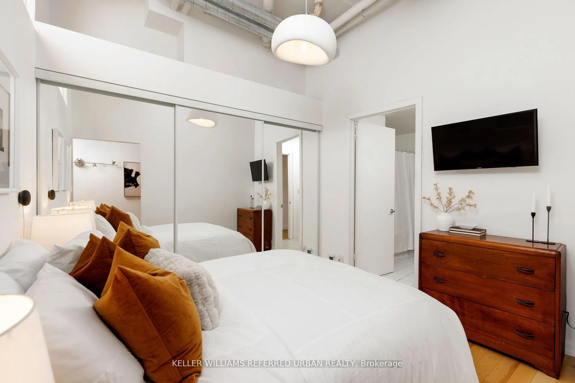 Photo 20 of Unit 804, 700 King Street, Toronto, Niagara — HOMEH
