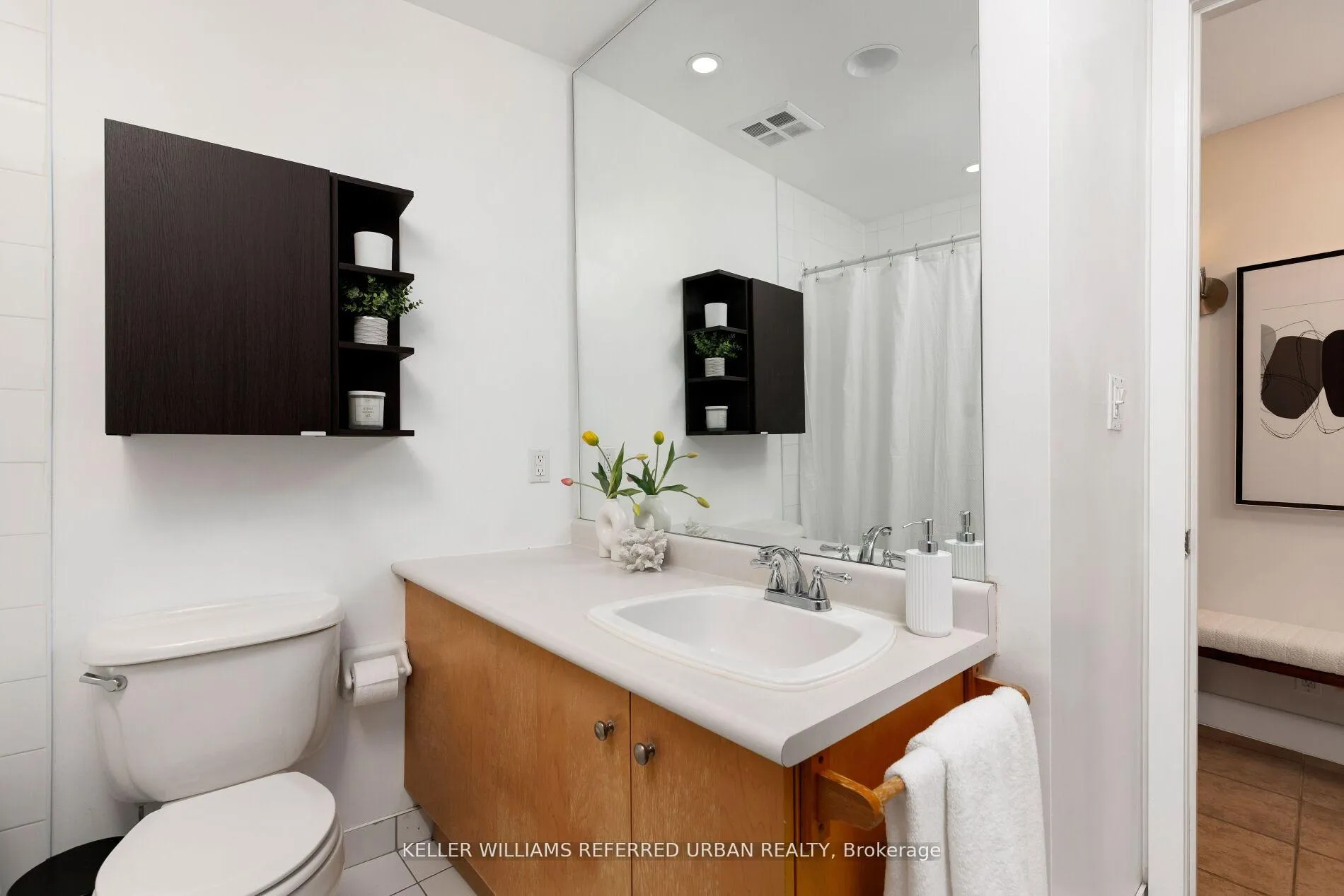 Photo 25 of Unit 804, 700 King Street, Toronto, Niagara — HOMEH