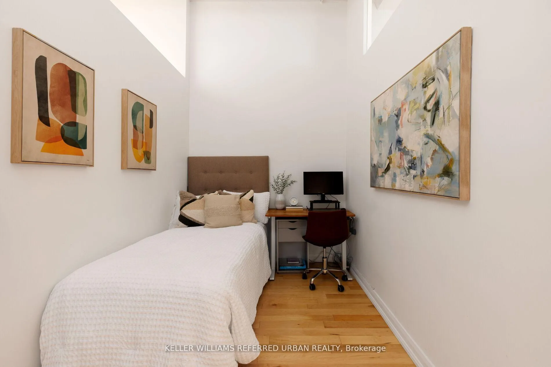 Photo 28 of Unit 804, 700 King Street, Toronto, Niagara — HOMEH