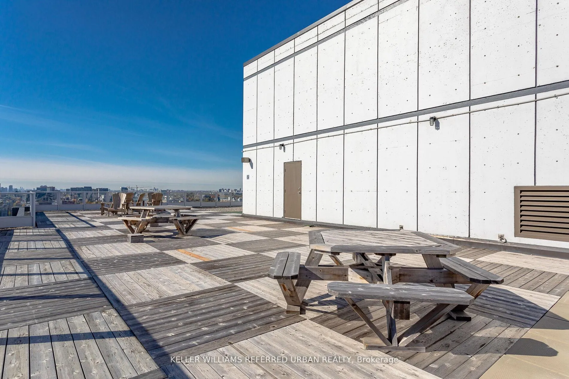Photo 41 of Unit 804, 700 King Street, Toronto, Niagara — HOMEH