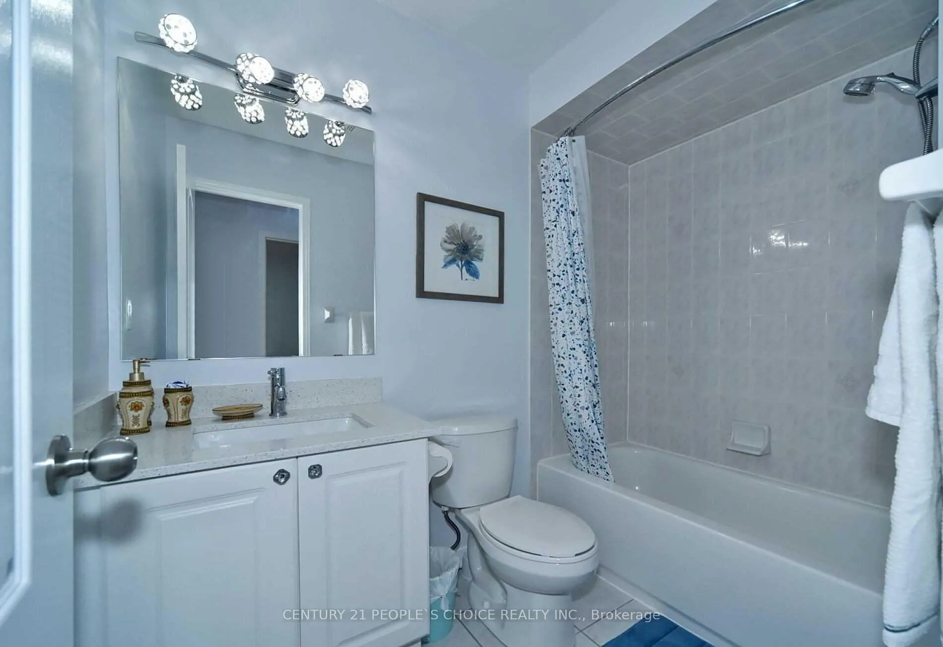 Photo 23 of 20 National Pine Drive, Vaughan, Vellore Village — HOMEH