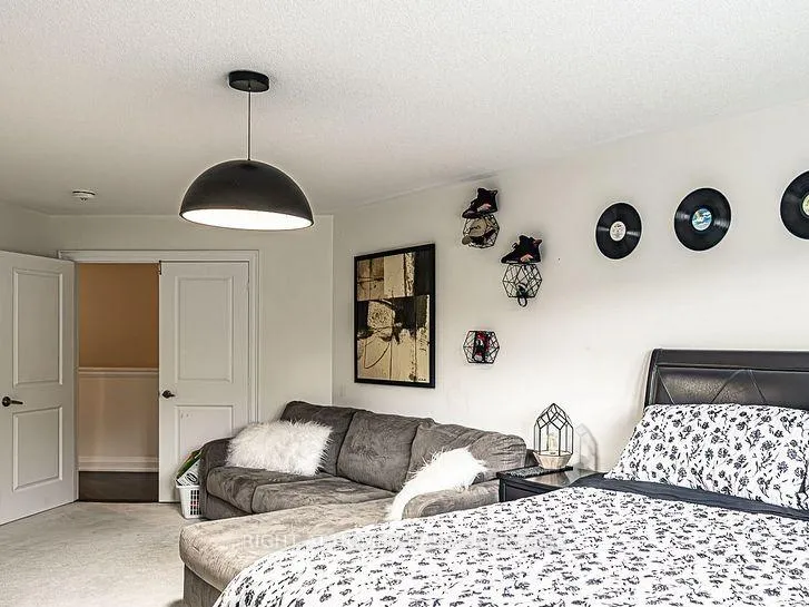 Photo 12 of 37 Muirfield Drive, Barrie, Holly — HOMEH