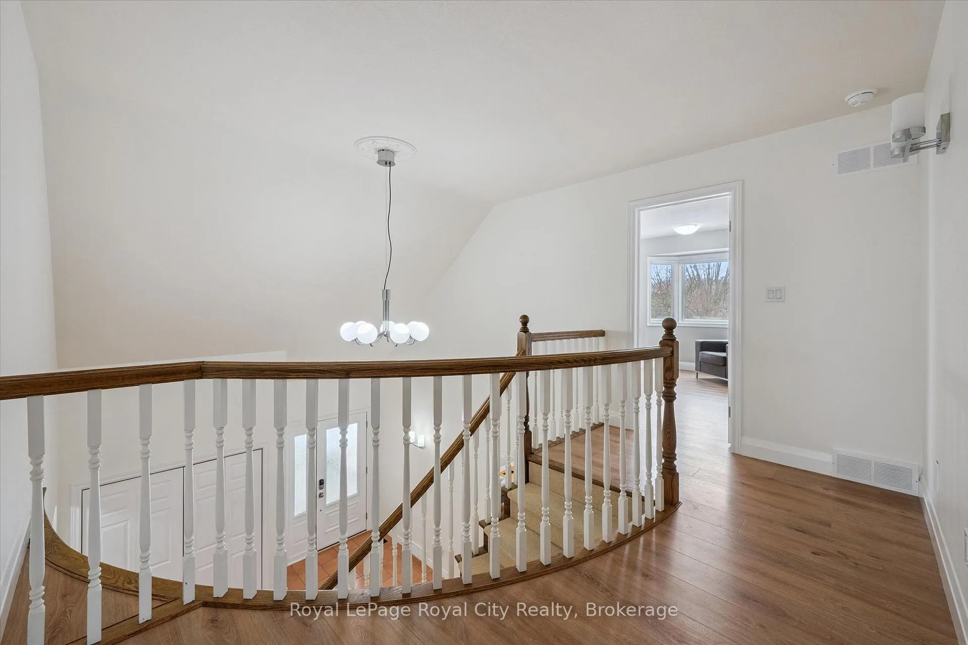 Photo 22 of 17 Trillium Court, Guelph, Kortright Hills — HOMEH